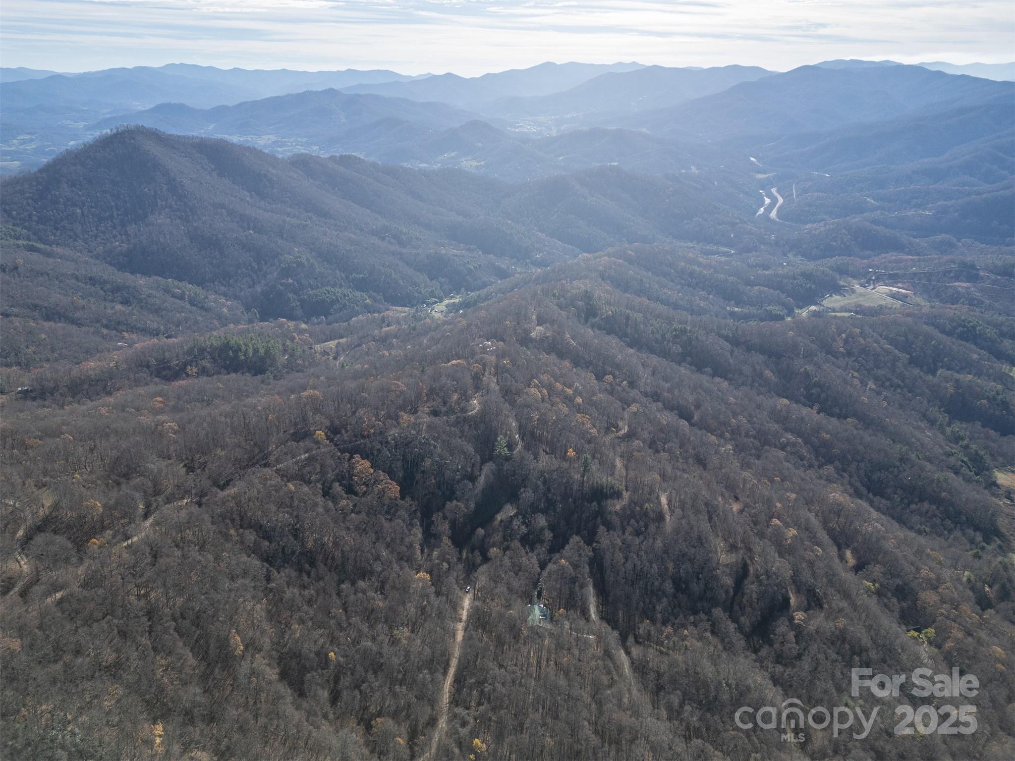 1098 Hyacinth Drive Property Photo 6