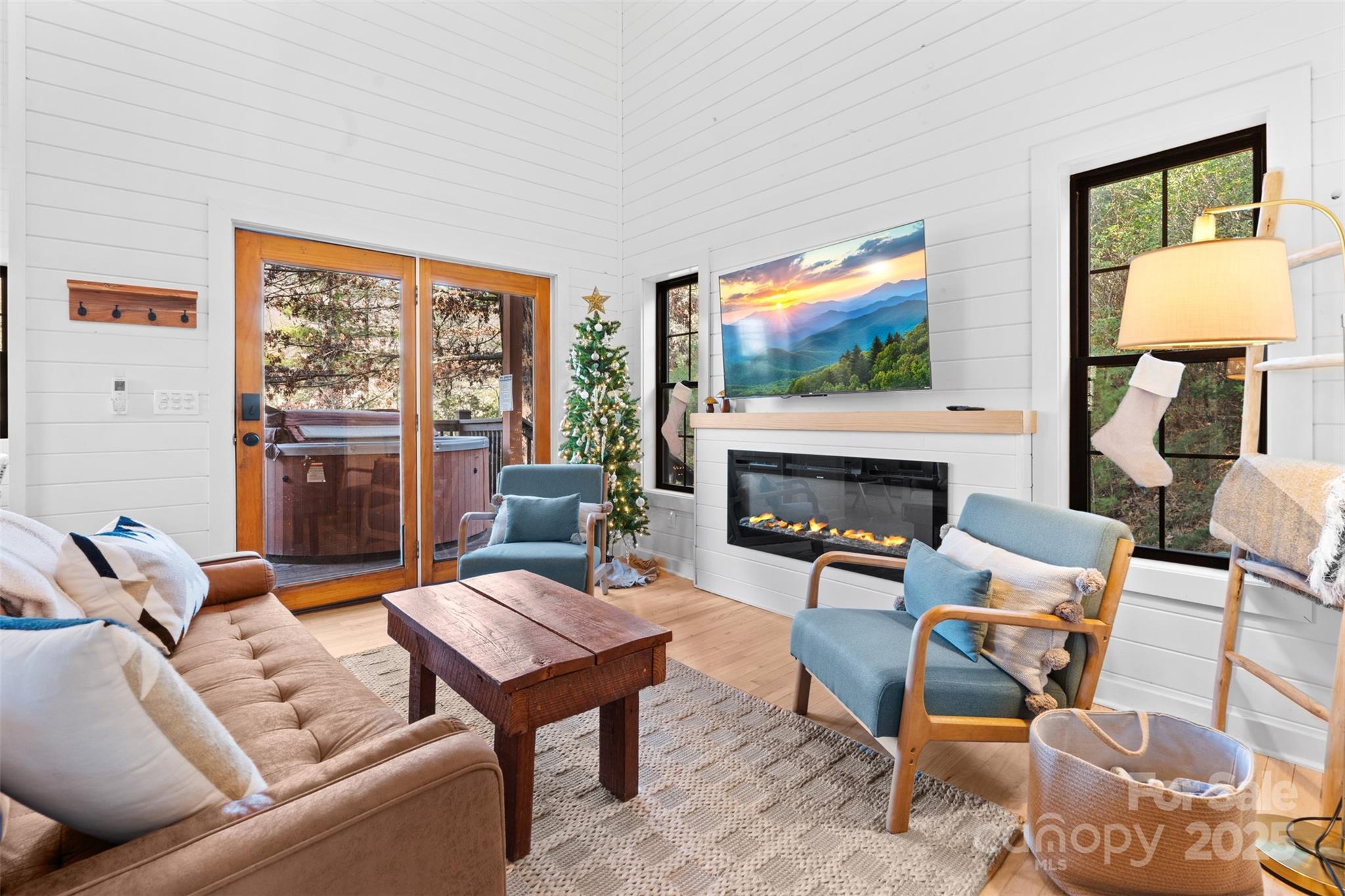 68 Bear Den Mountain View Drive 1 Property Photo 2