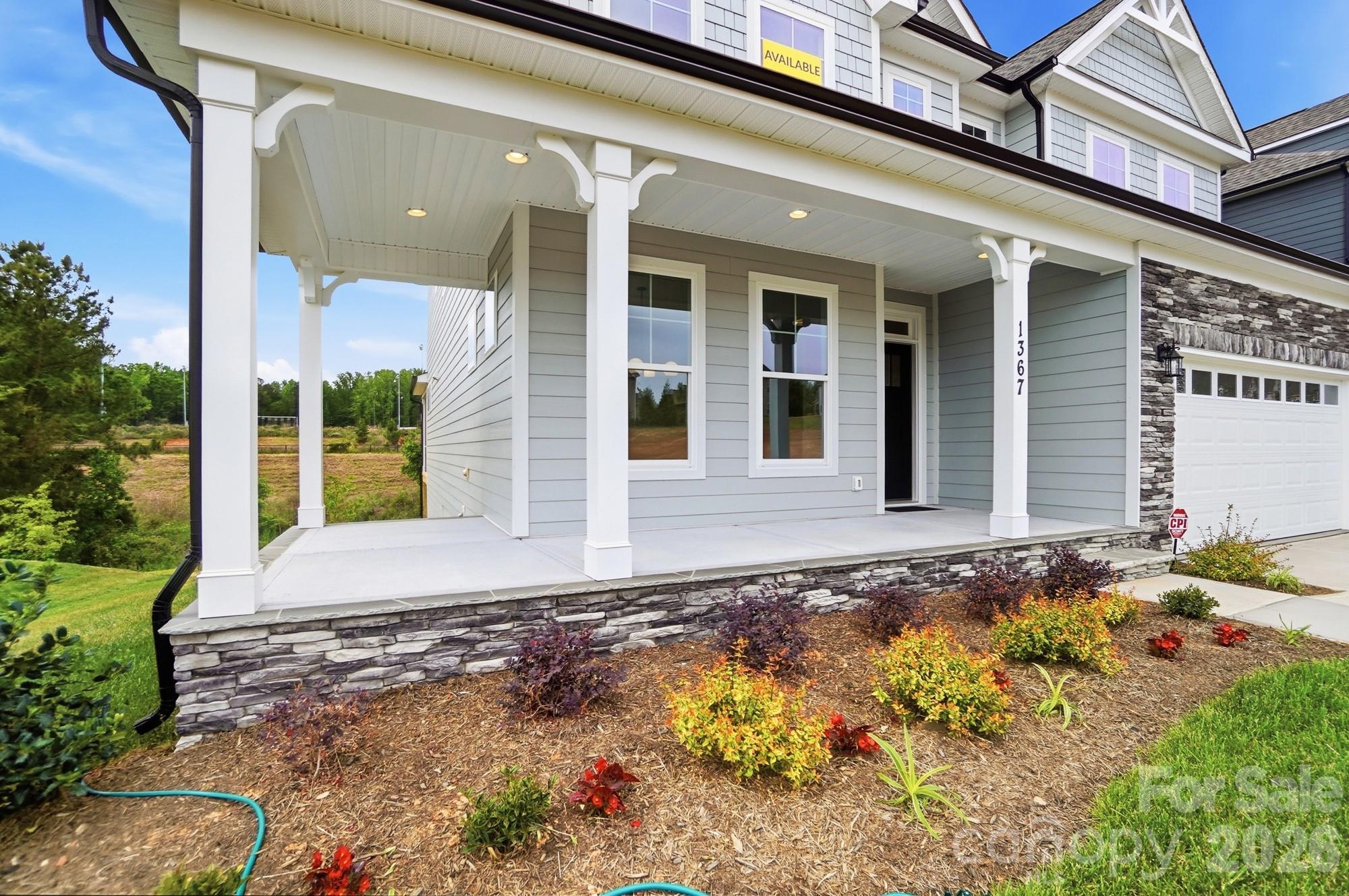 1367 Knob Creek Drive Property Photo 3