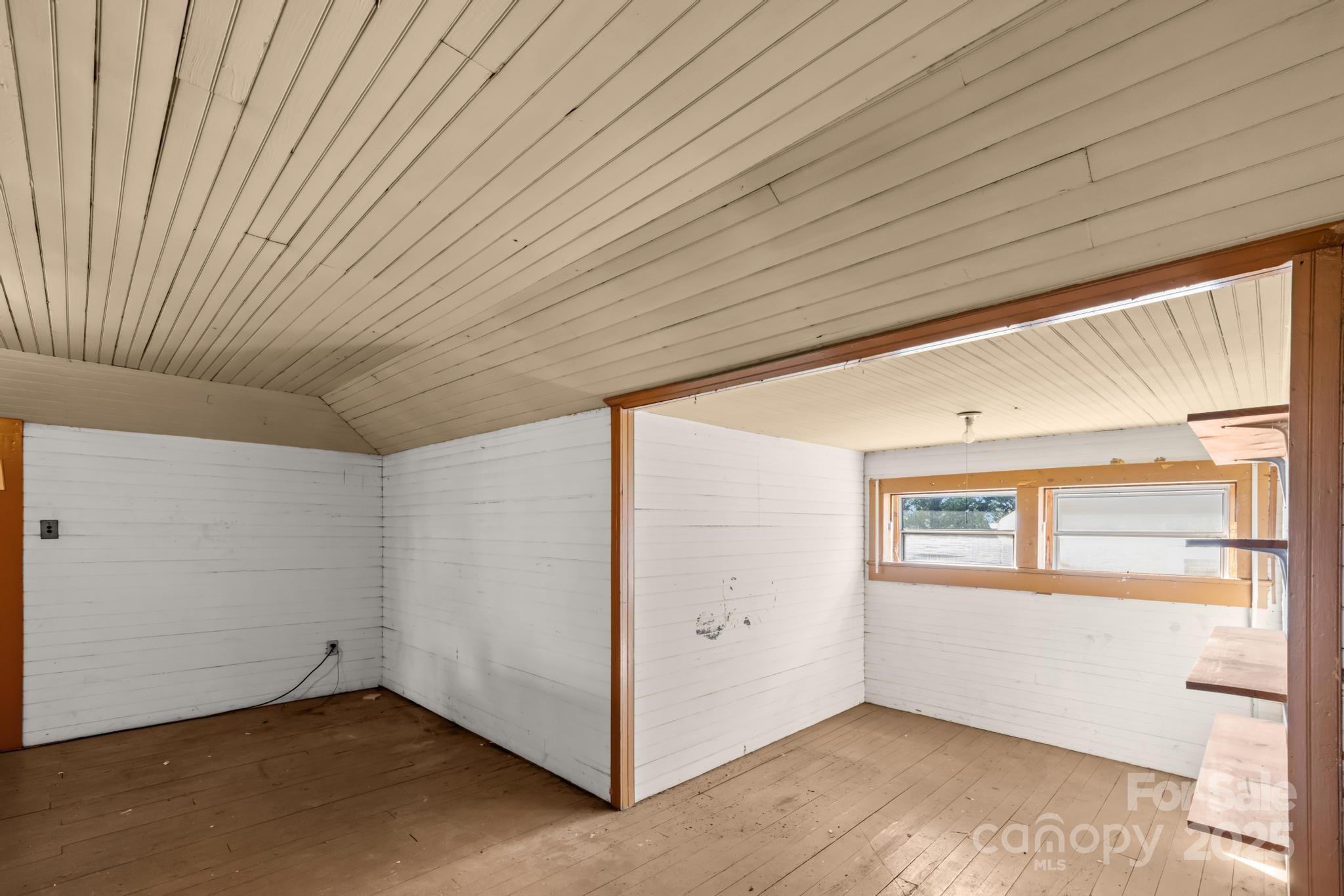 1011 Ashe Avenue Property Photo 41