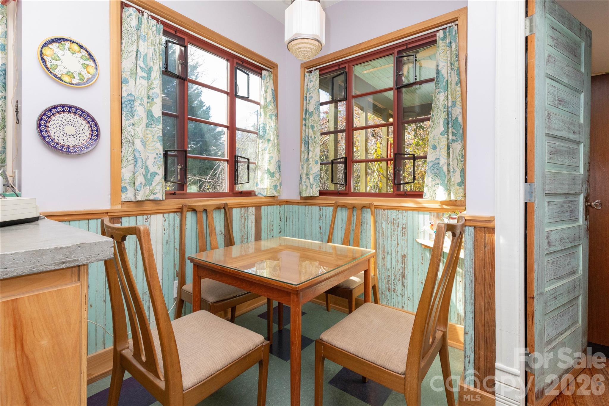 297 Hillside Street Property Photo 25