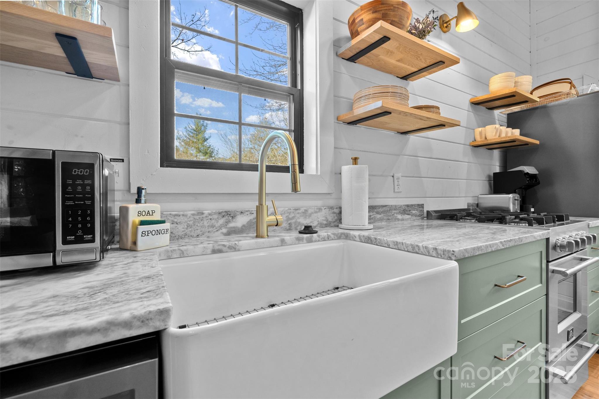 100 Bear Den Mountain View Drive 2 Property Photo 8