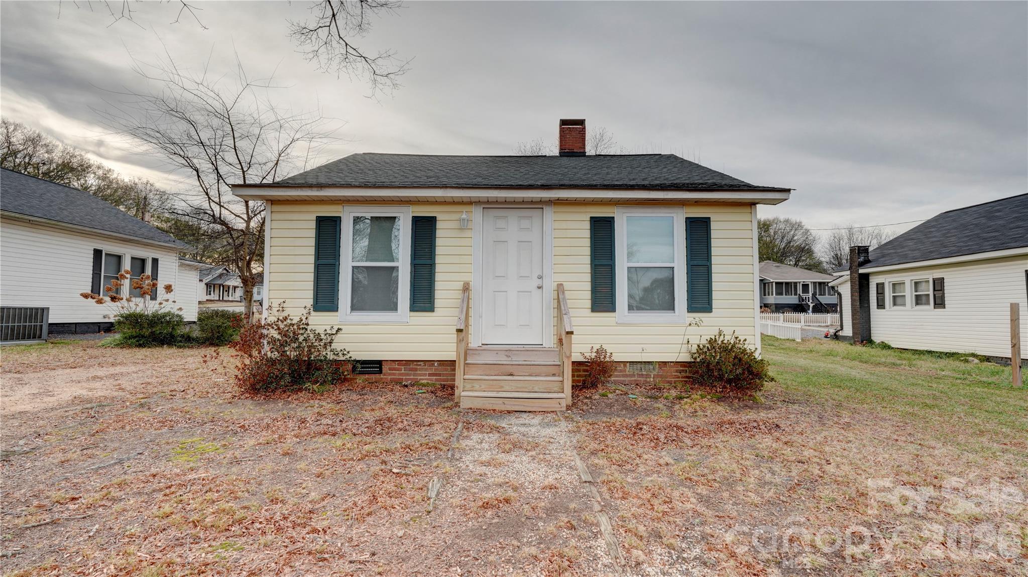 1003 N Cannon Boulevard Property Photo 1