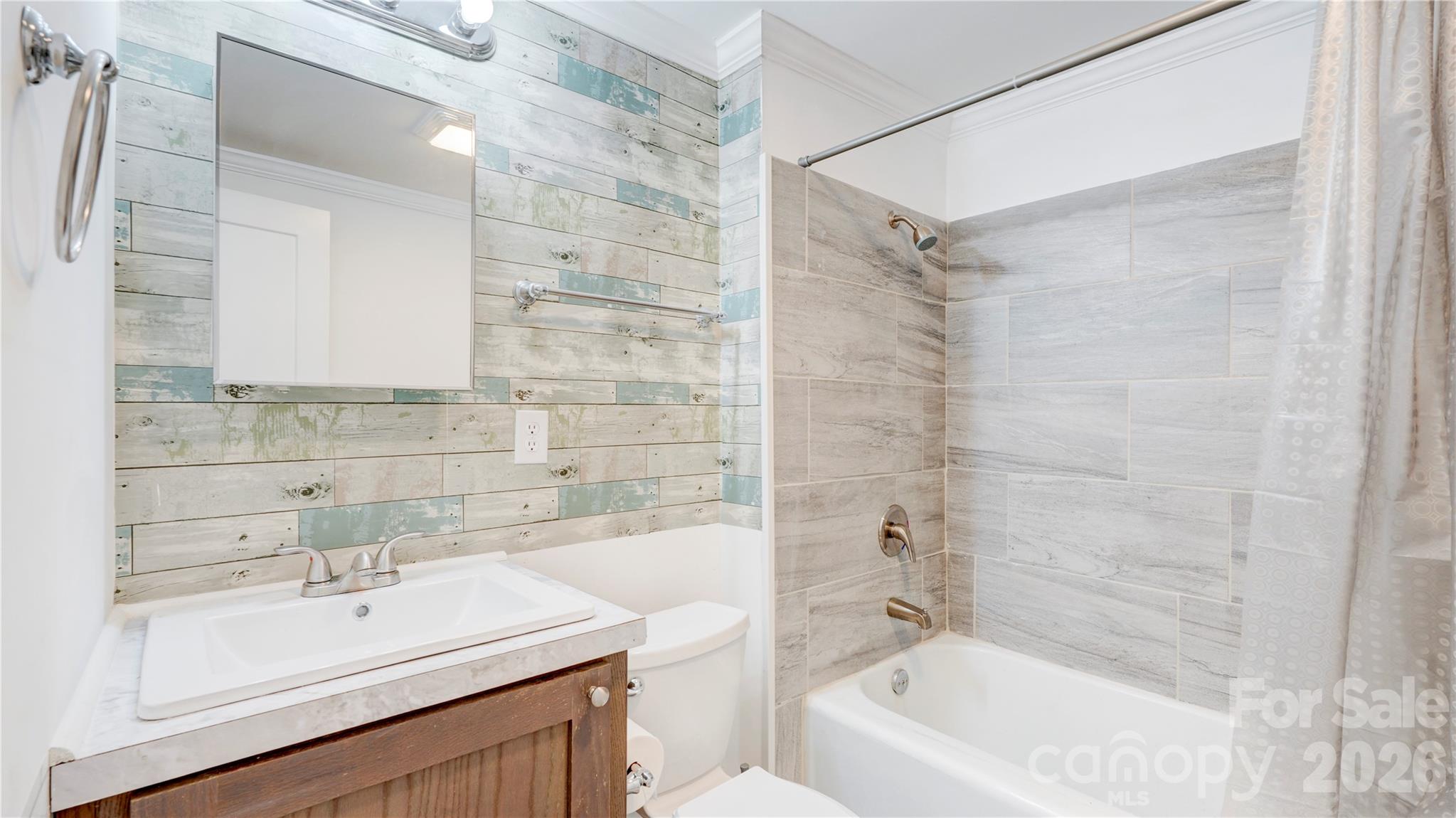 1003 N Cannon Boulevard Property Photo 5