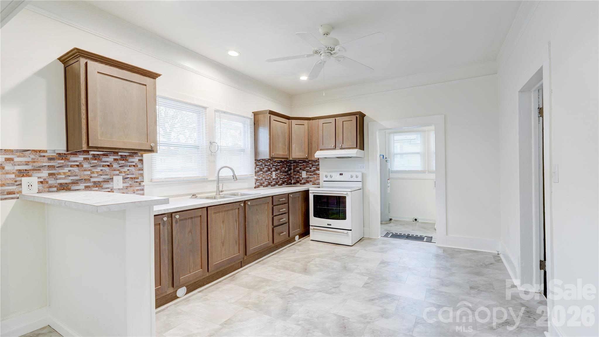 1003 N Cannon Boulevard Property Photo 6