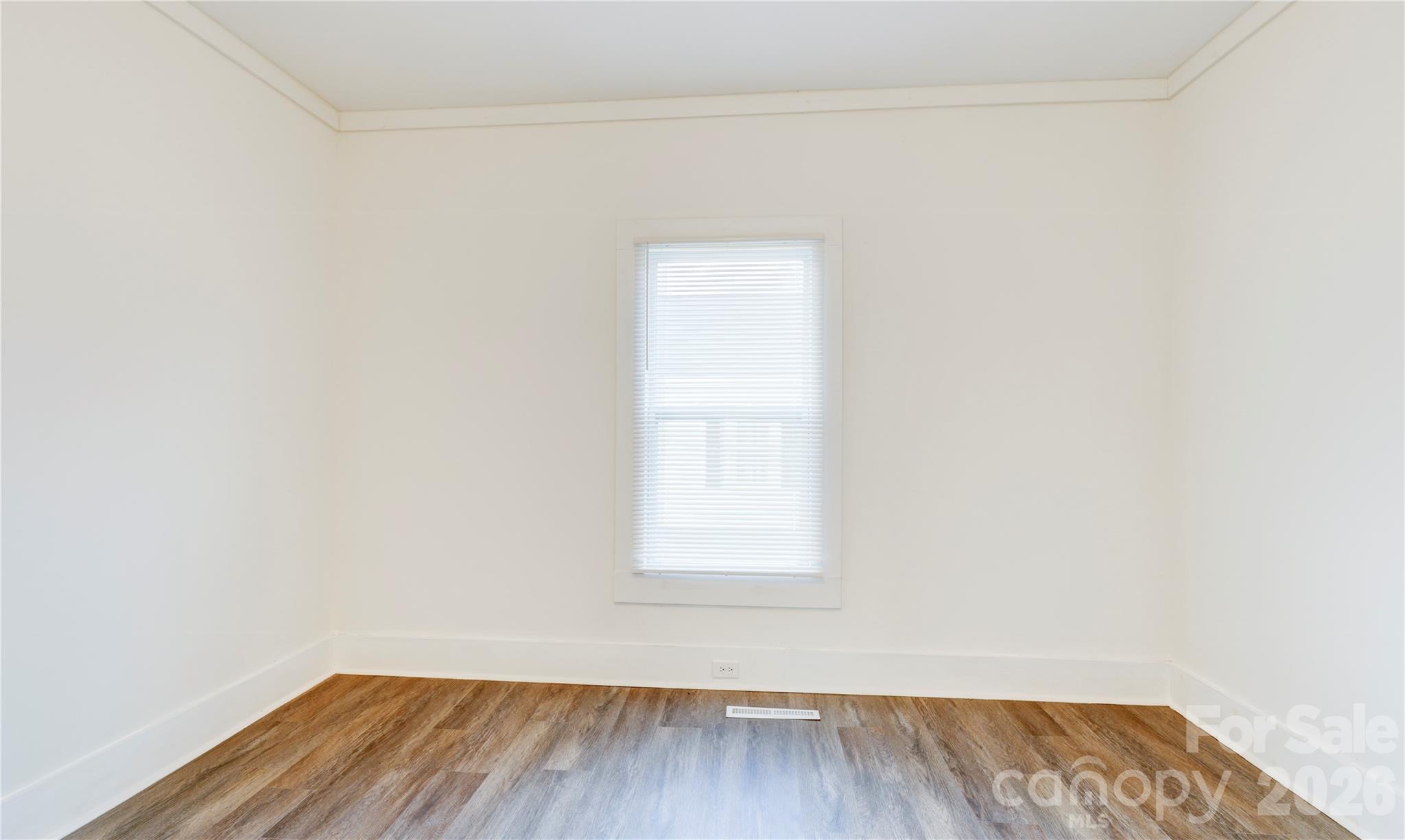 1003 N Cannon Boulevard Property Photo 11