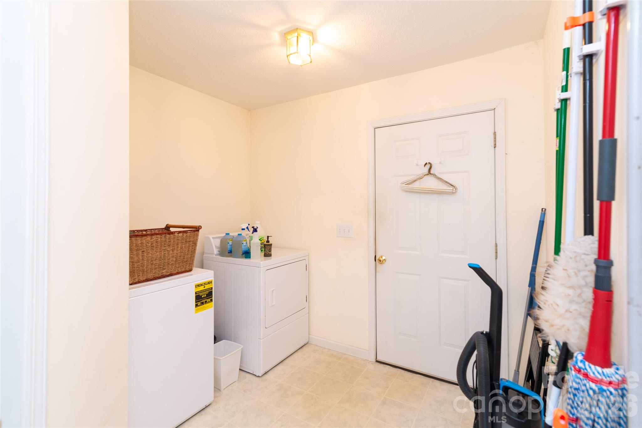 194 Ridgeview Drive Property Photo 29