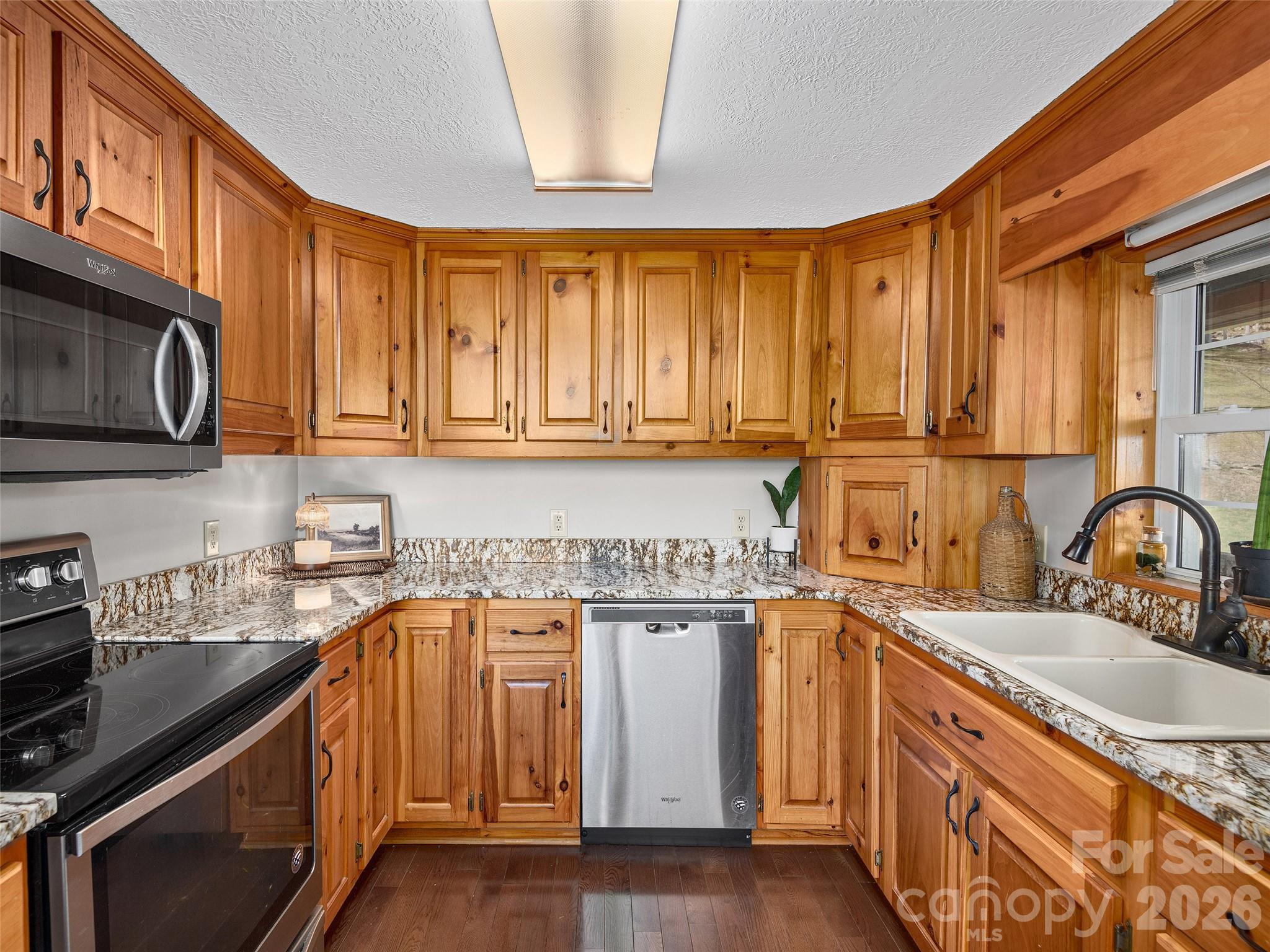 575 Twin Brook Drive Property Photo 12
