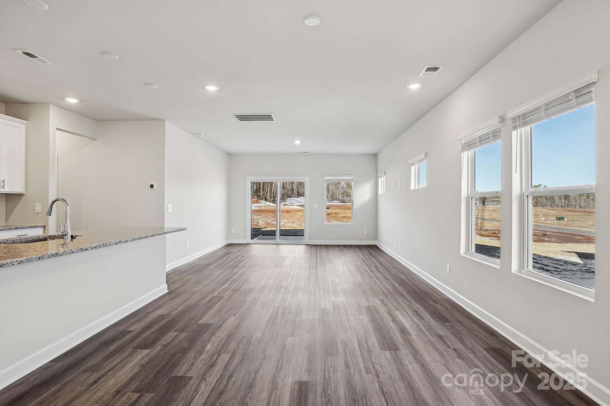 5033 Poplin Valley Property Photo 2