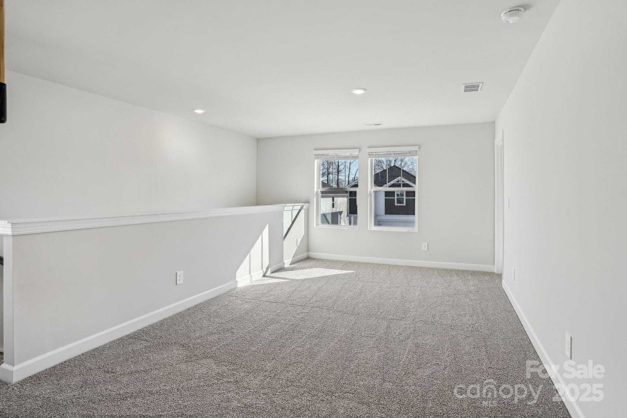 5033 Poplin Valley Property Photo 10