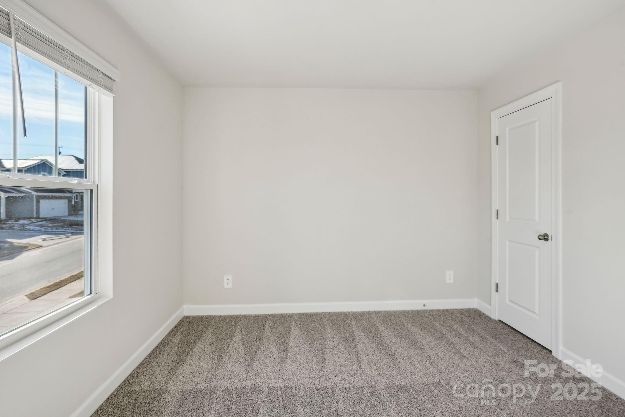 5033 Poplin Valley Property Photo 12