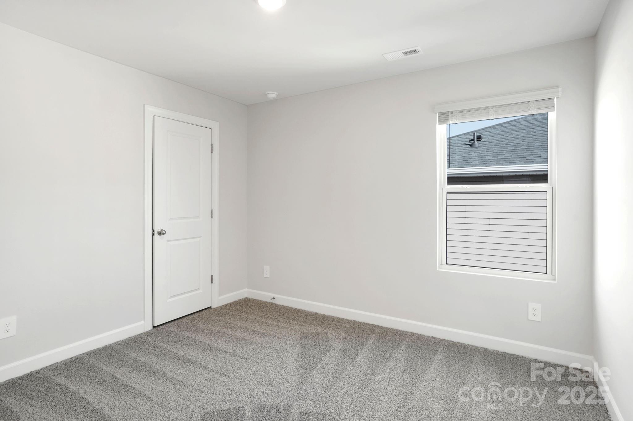 5033 Poplin Valley Property Photo 15