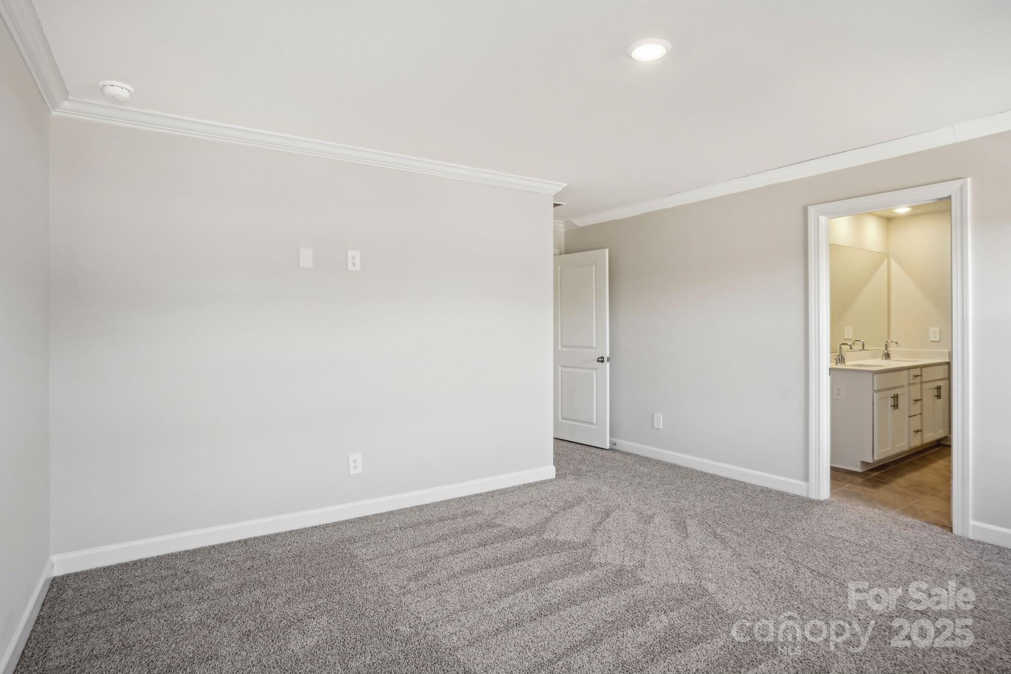 5033 Poplin Valley Property Photo 21