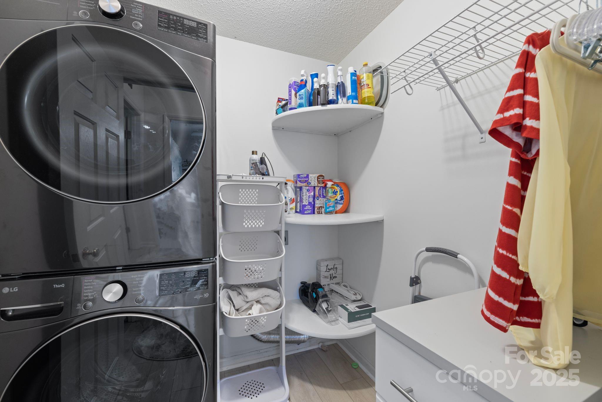 100 Lindsay Drive Property Photo 20