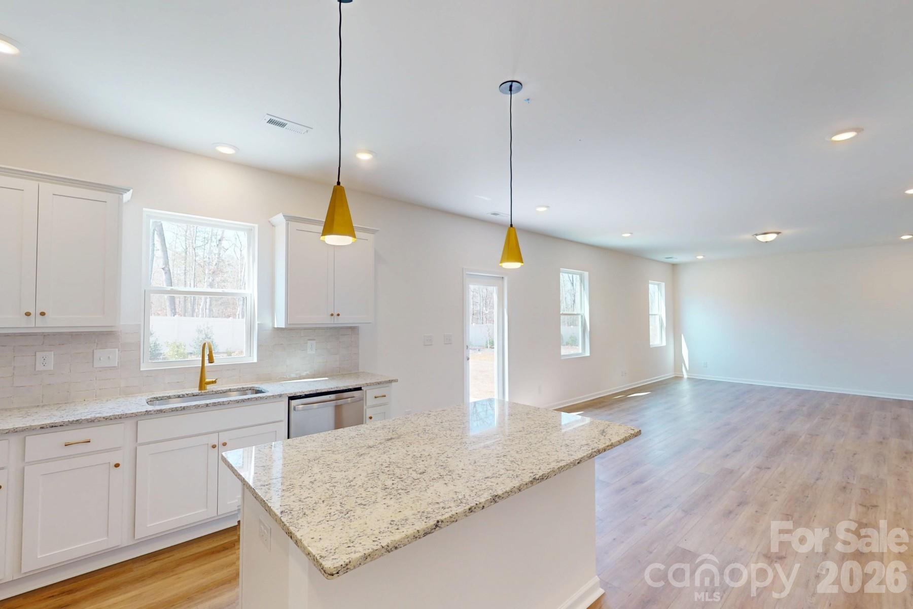 500 Willoughby Park Drive Property Photo 10