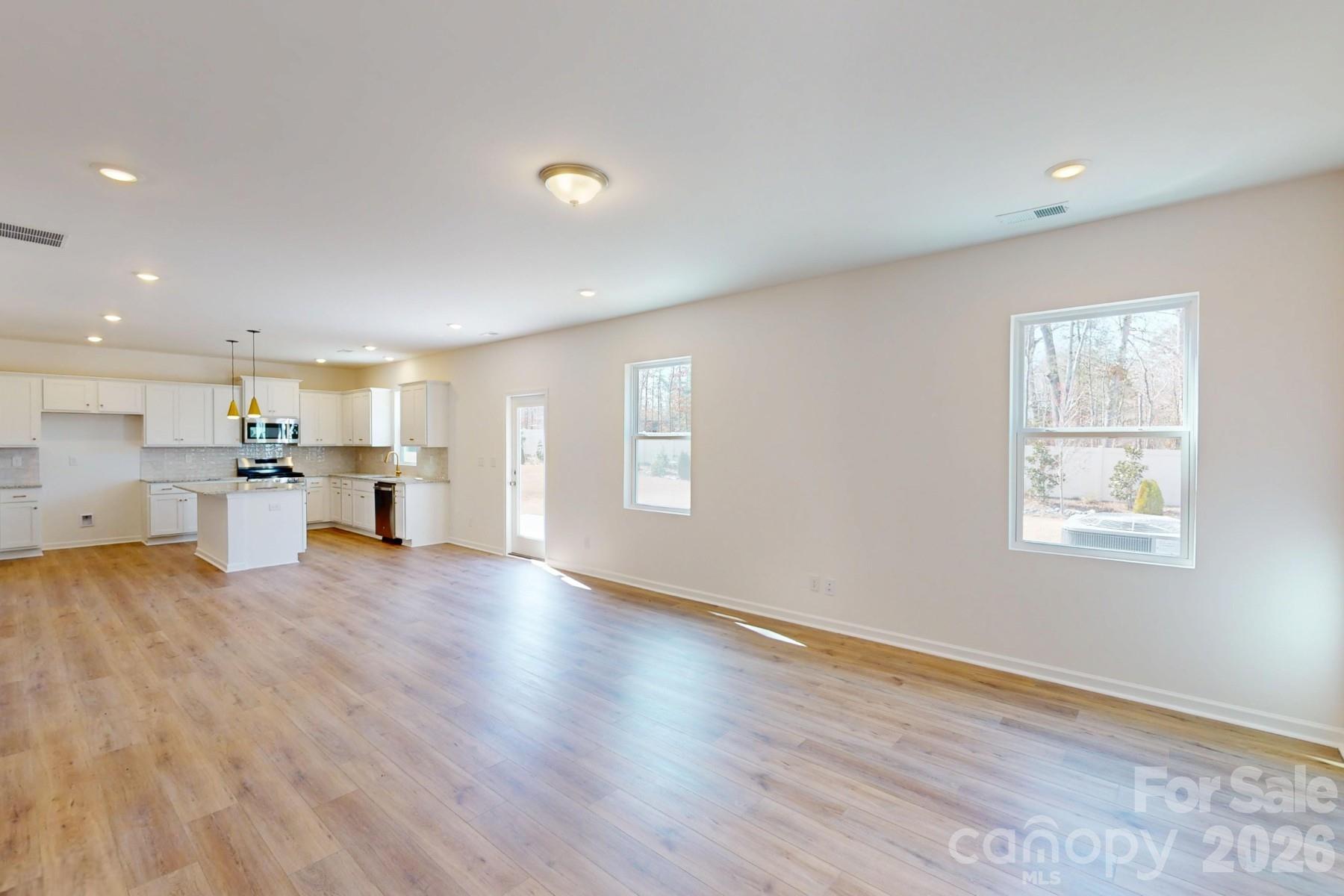 500 Willoughby Park Drive Property Photo 15