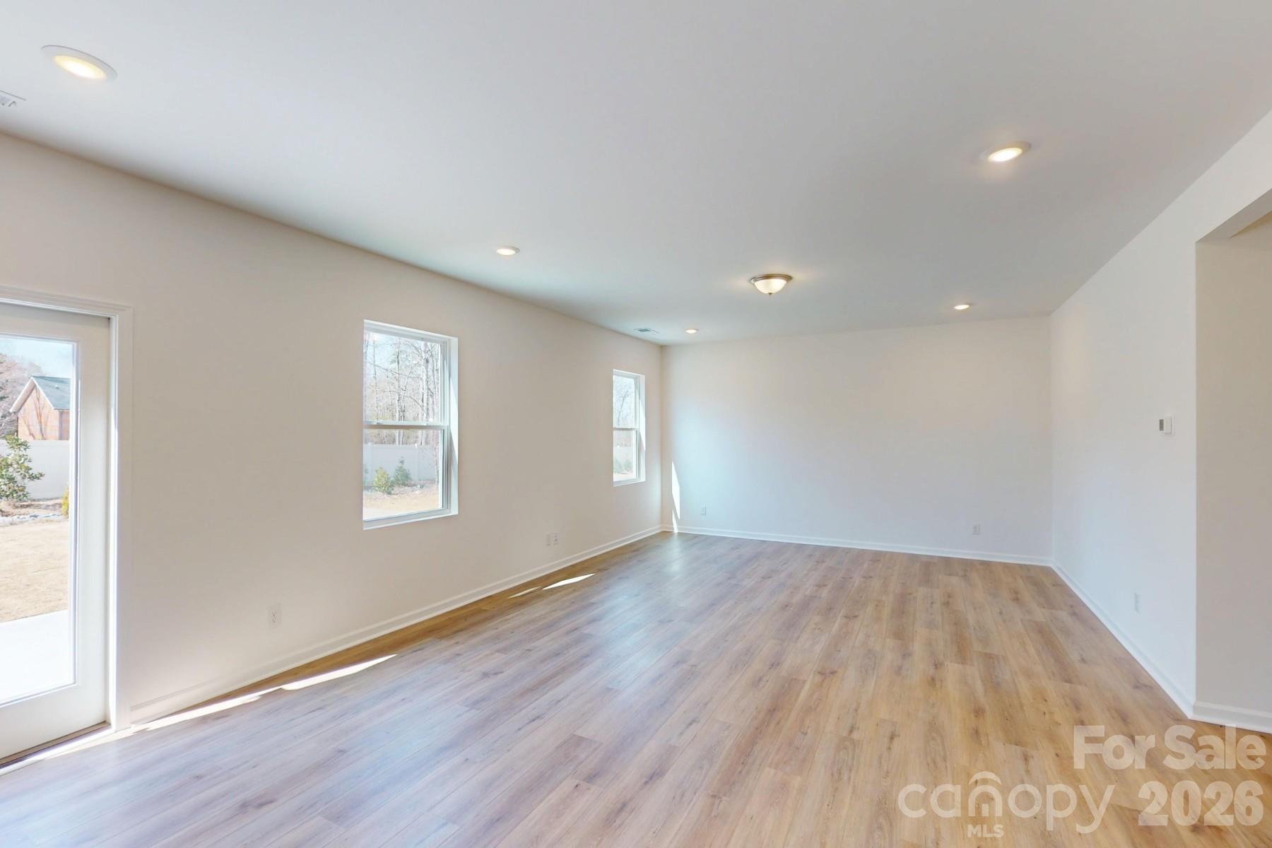 500 Willoughby Park Drive Property Photo 20