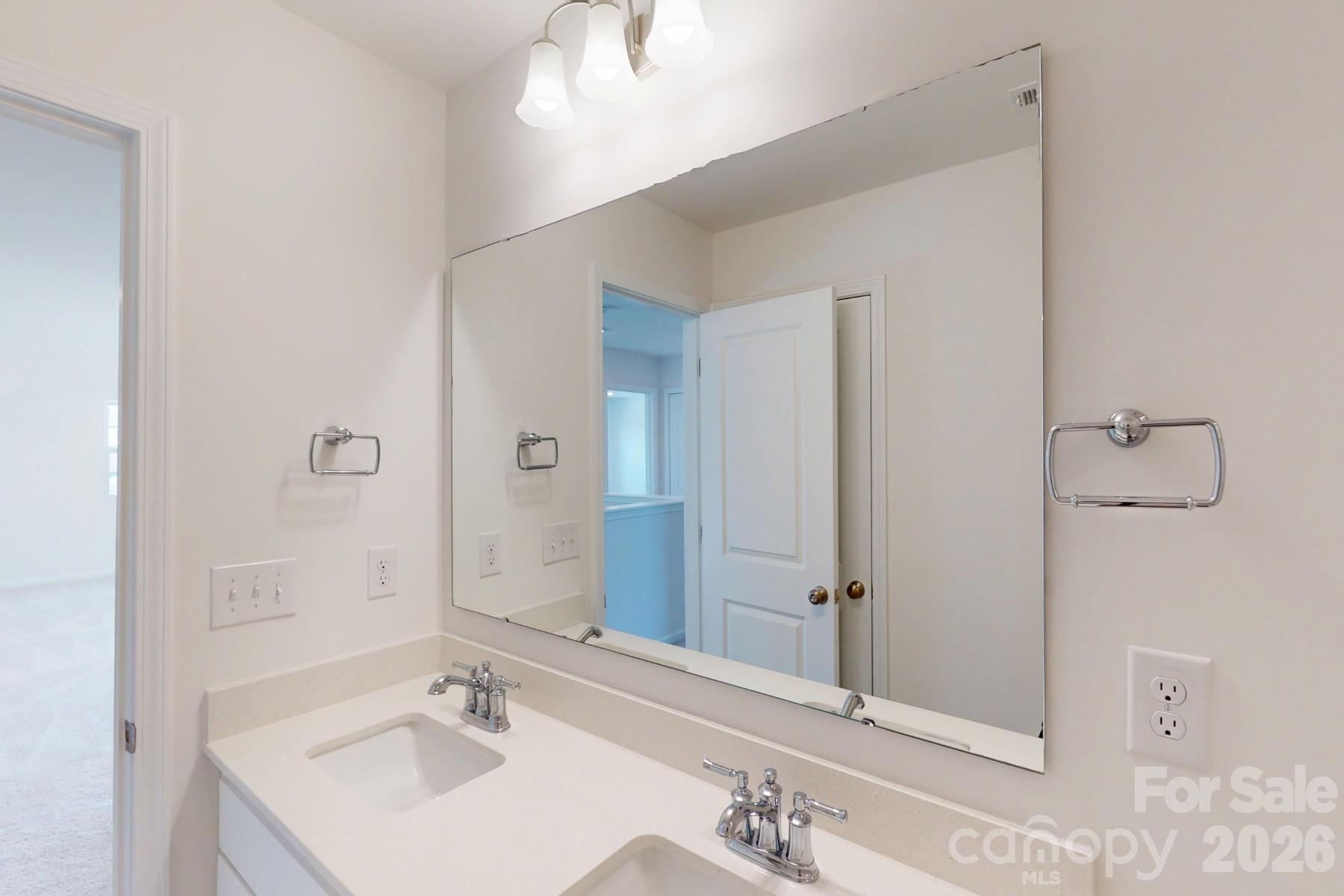 500 Willoughby Park Drive Property Photo 29