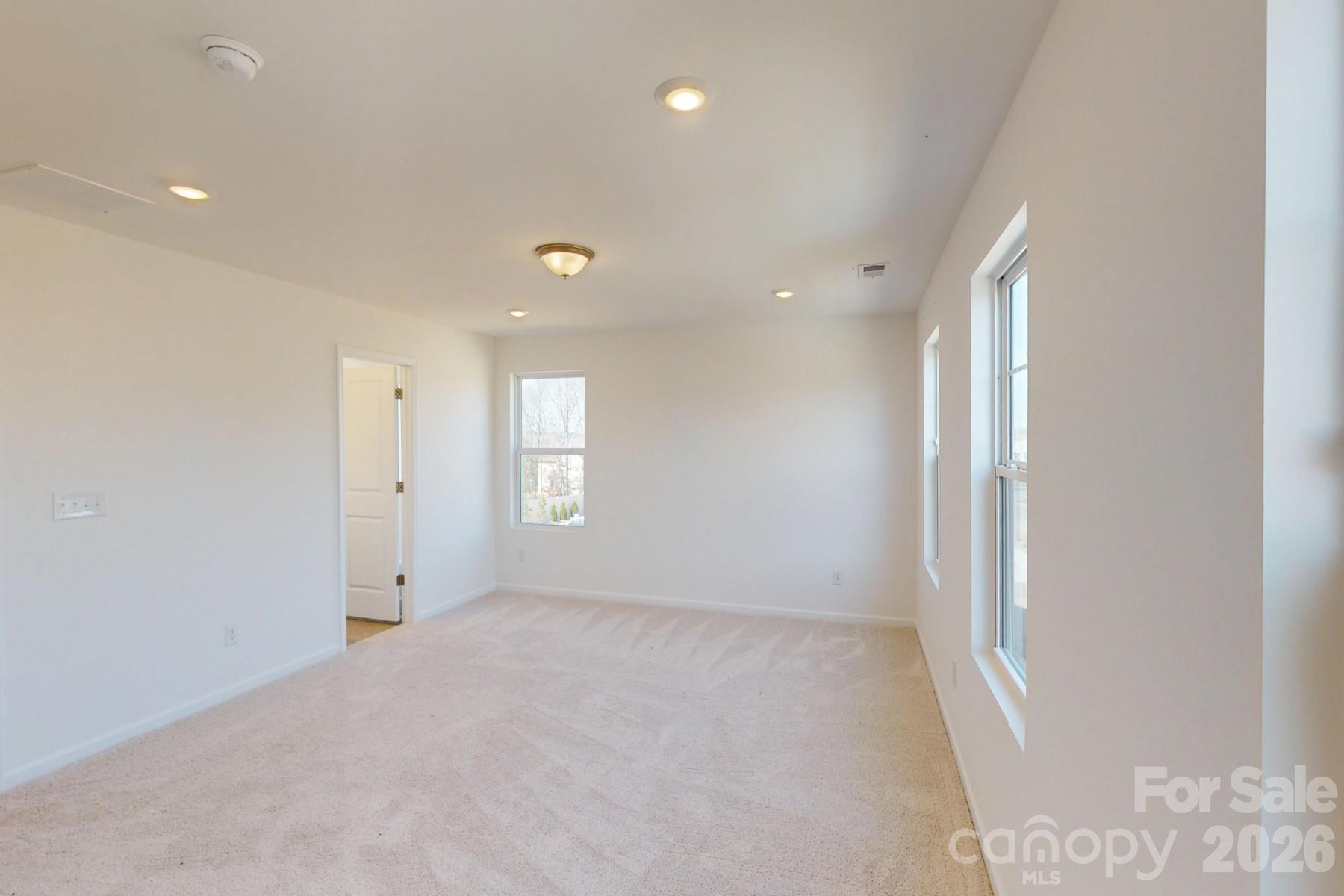 500 Willoughby Park Drive Property Photo 32