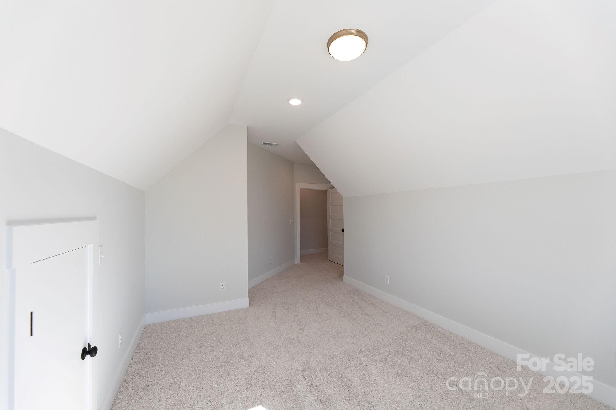 3046 Meadowcrest Drive 69 Property Photo 24