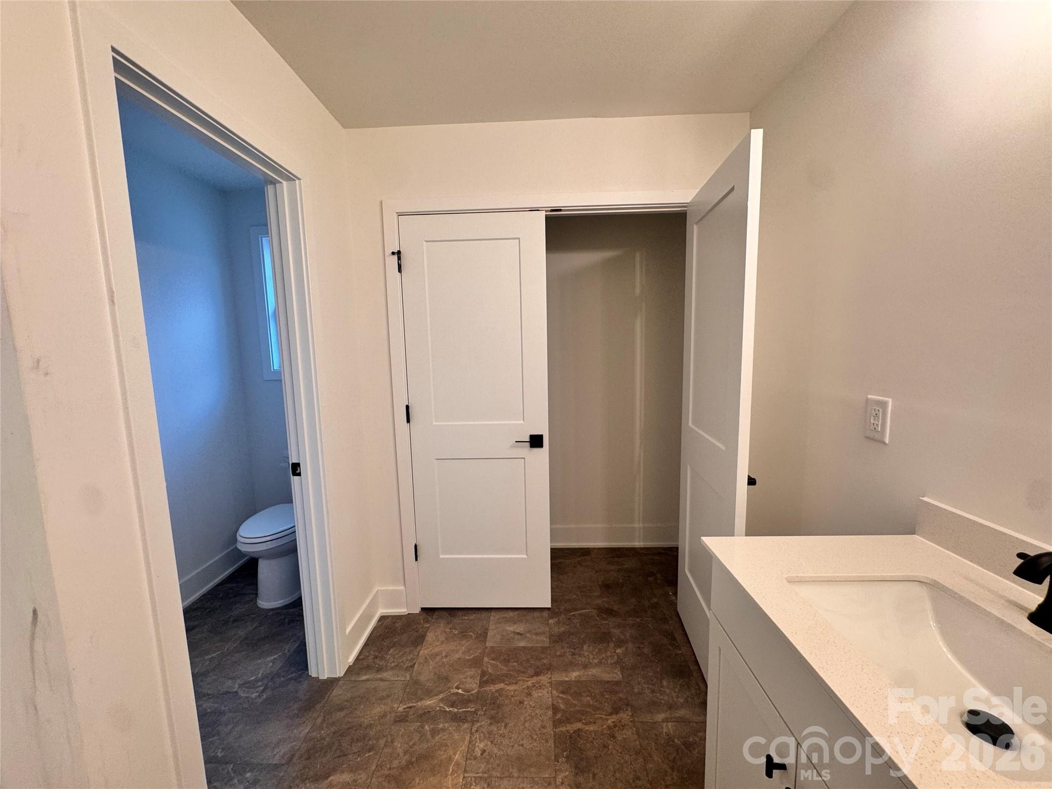 720 Inwood Hill Drive 9 Property Photo 19