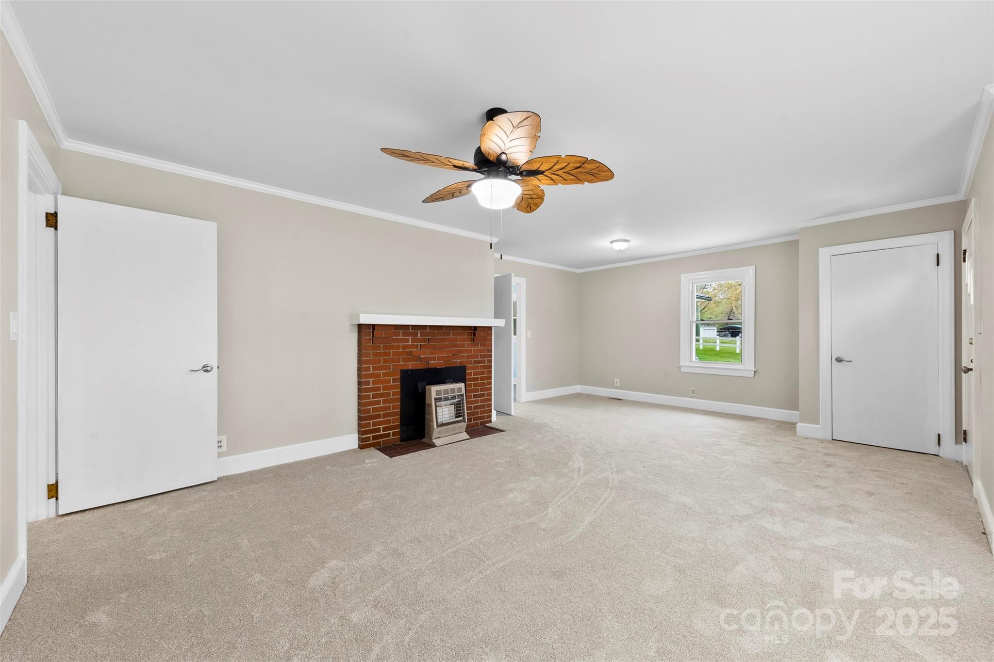 2300 Linwood Road Property Photo 6