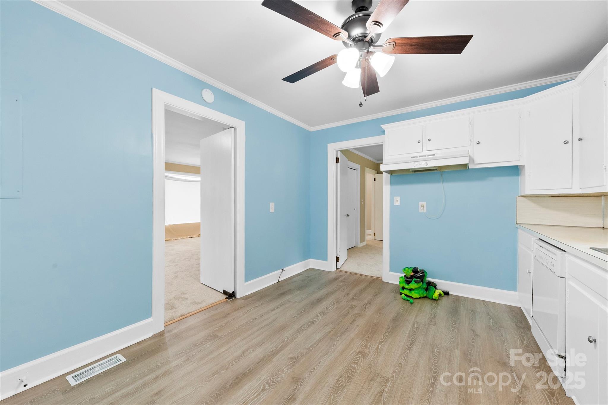 2300 Linwood Road Property Photo 11