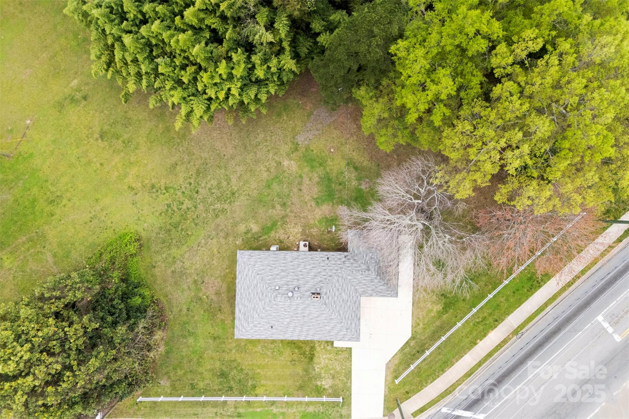 2300 Linwood Road Property Photo 22