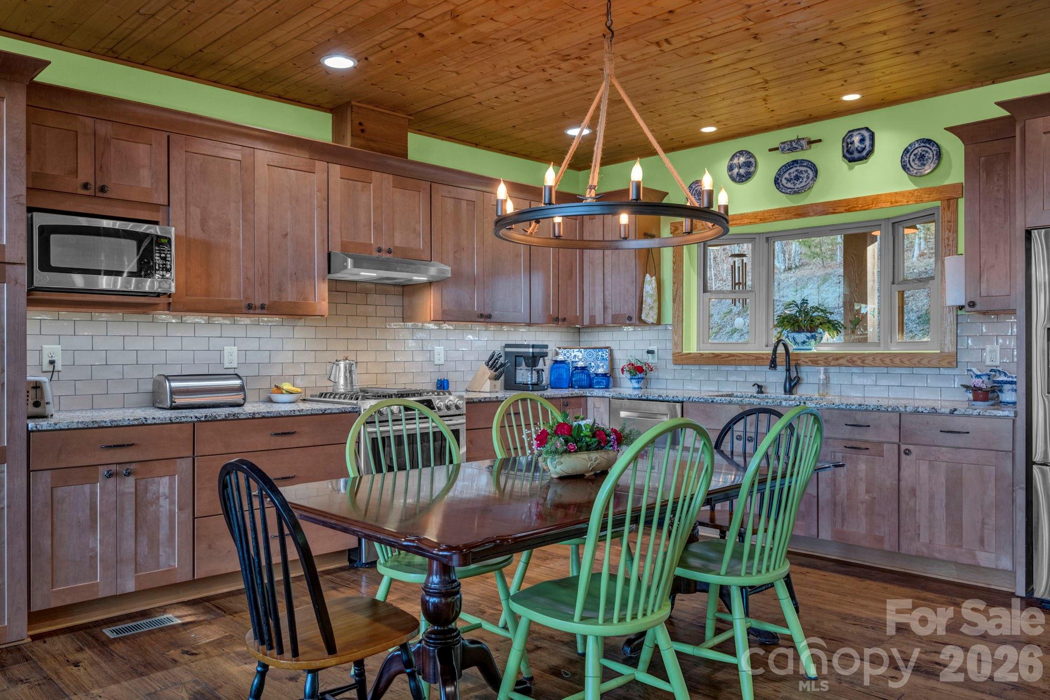 146 Sarinac Drive Property Photo 6