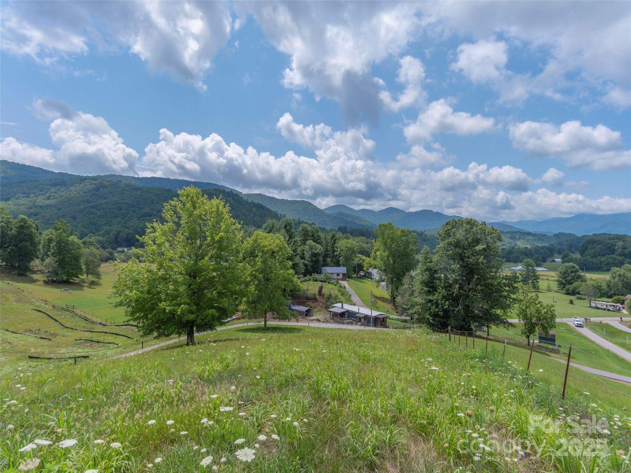 00 Bark Trail Property Photo 7