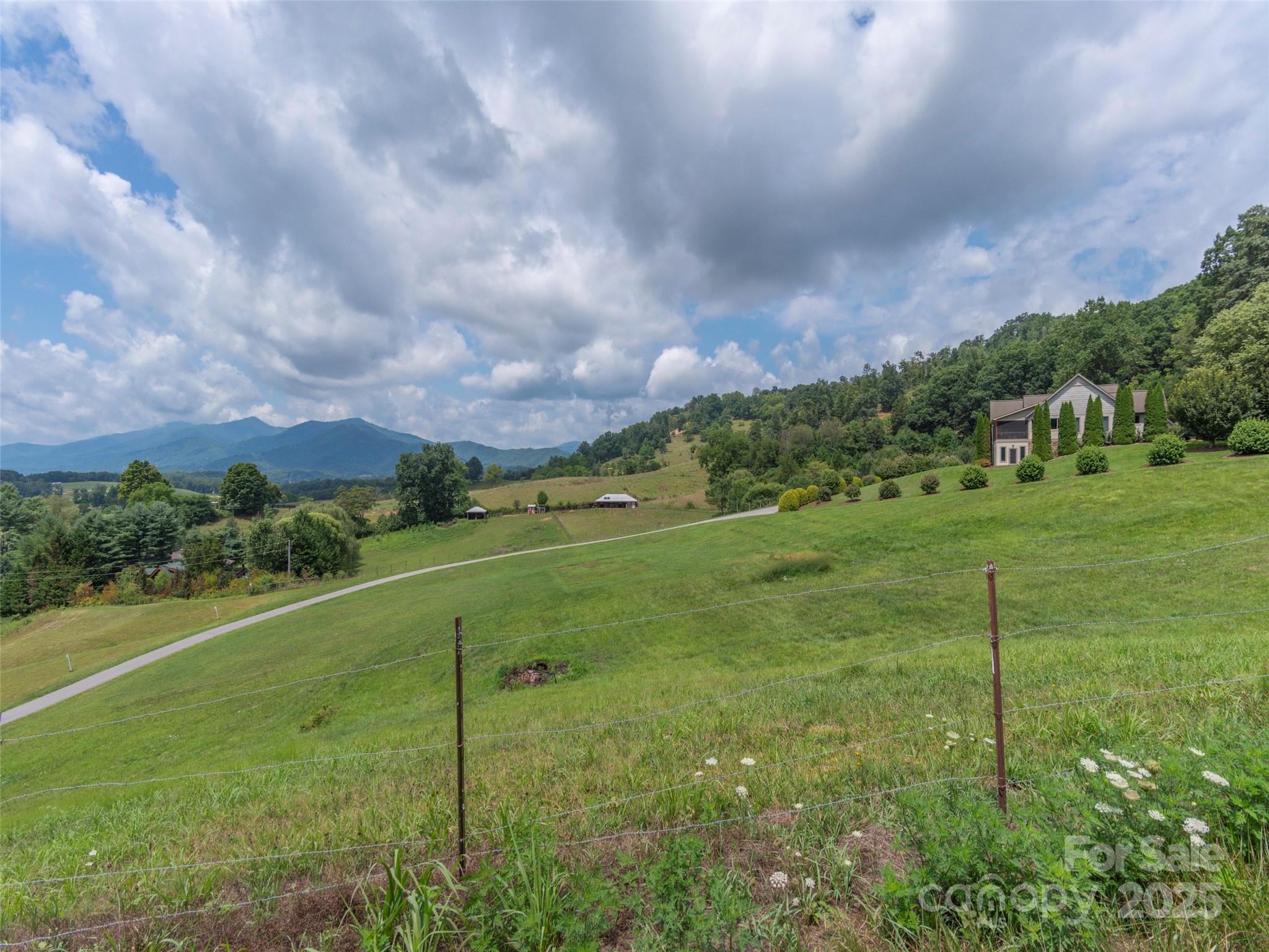 00 Bark Trail Property Photo 9