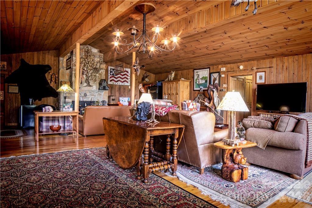 2736 White Oak Flats Road Property Photo 14