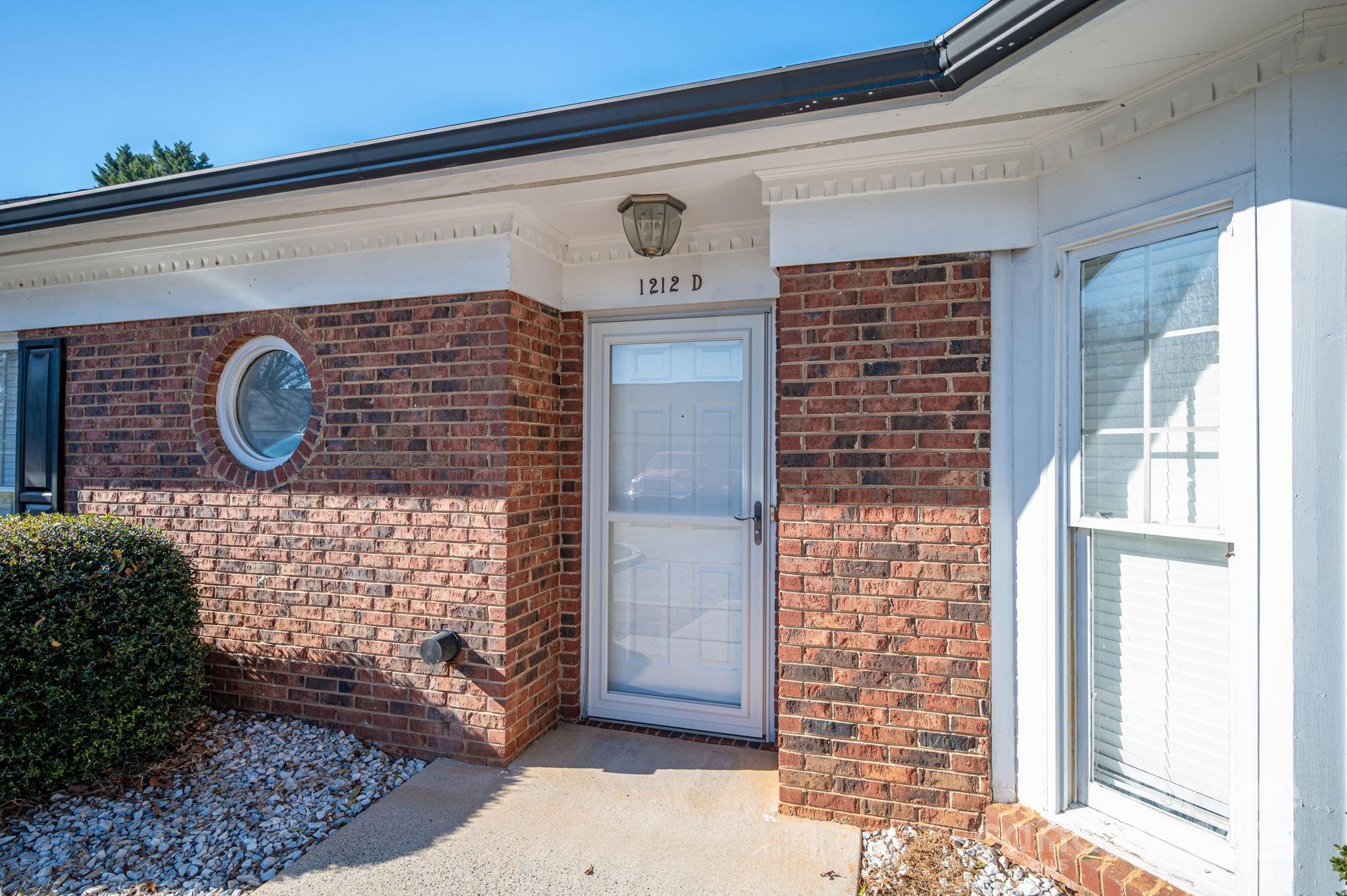 1212 E Franklin Boulevard D Property Photo 5