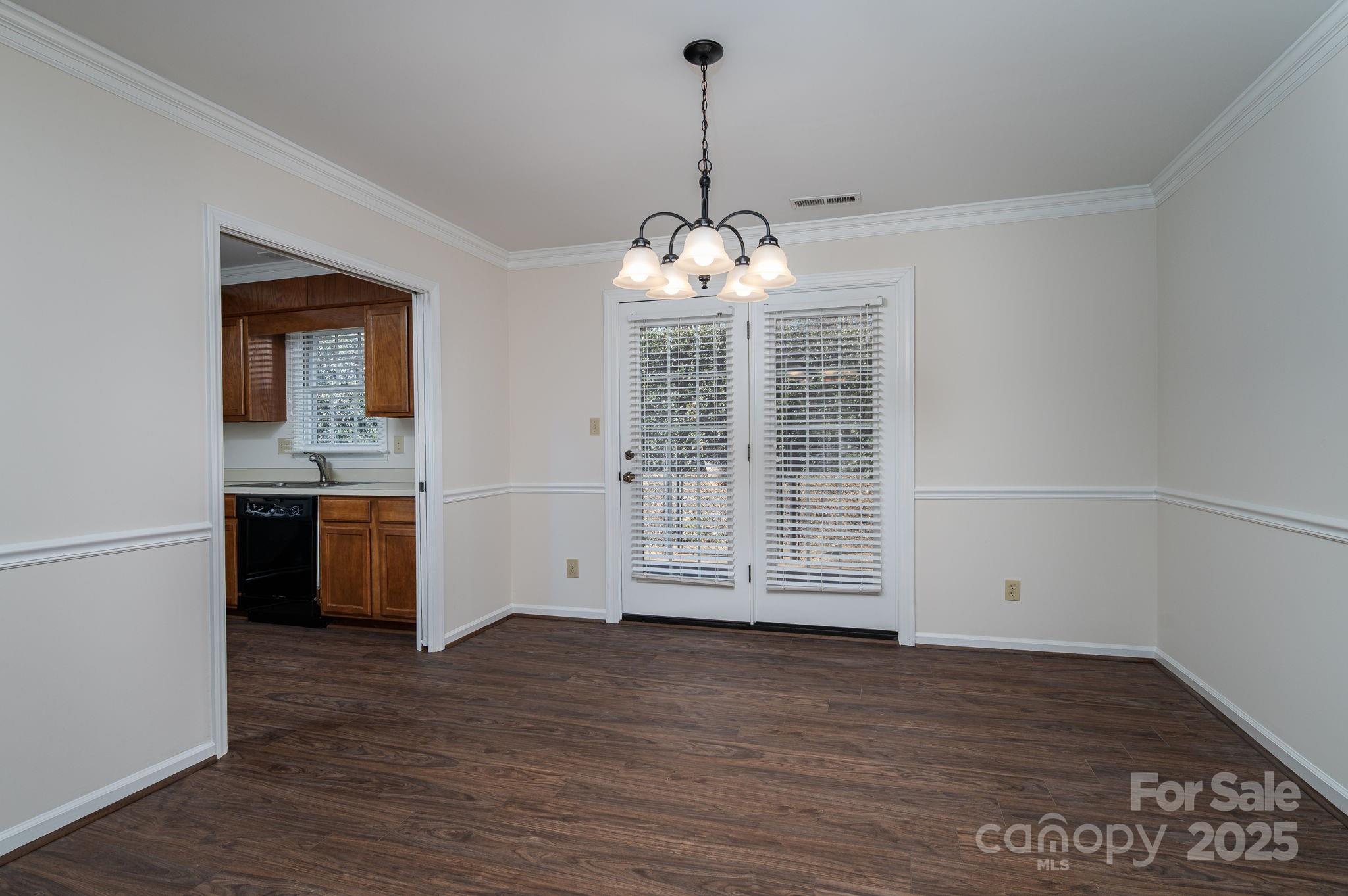 1212 E Franklin Boulevard D Property Photo 12
