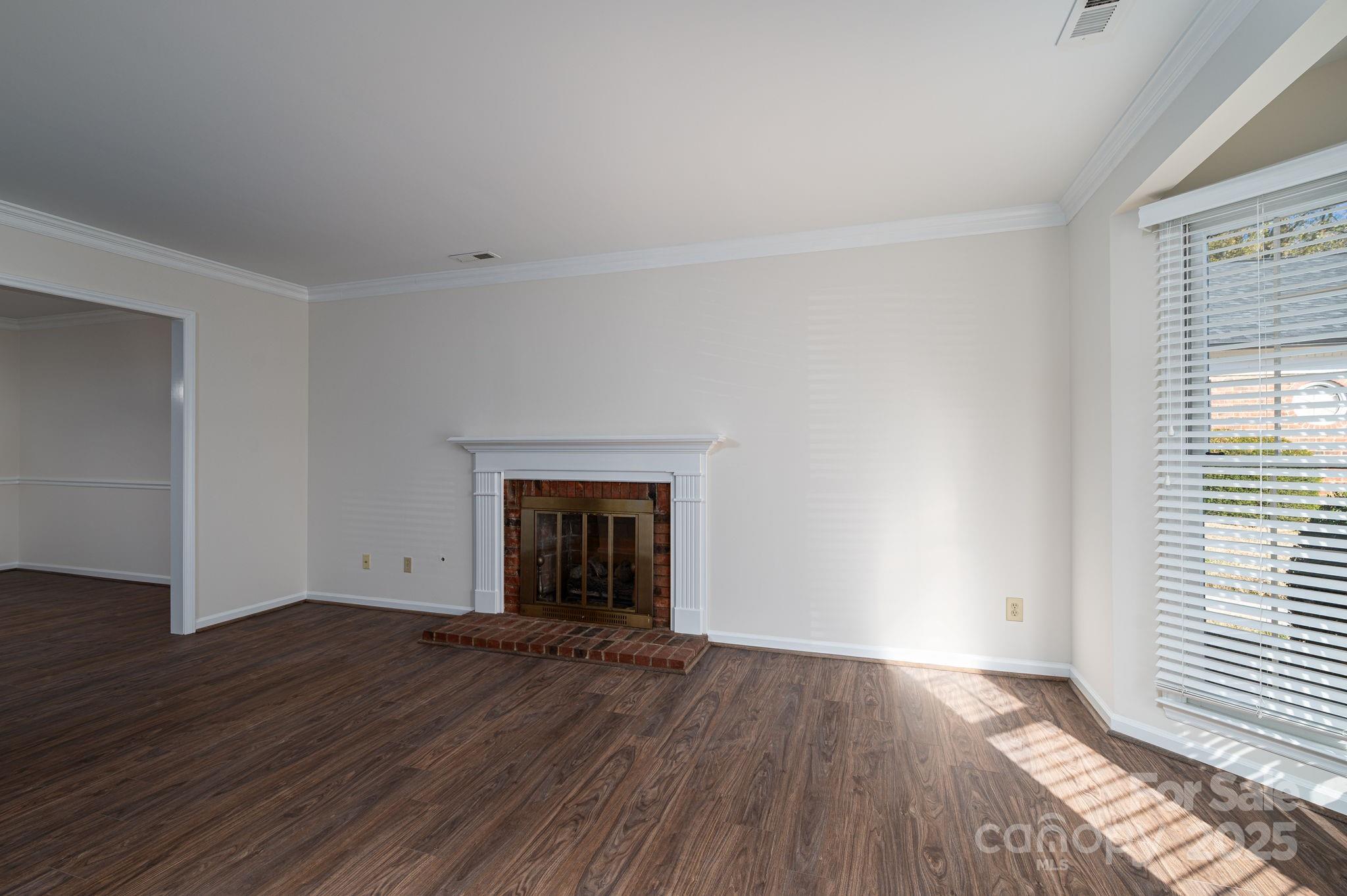 1212 E Franklin Boulevard D Property Photo 14