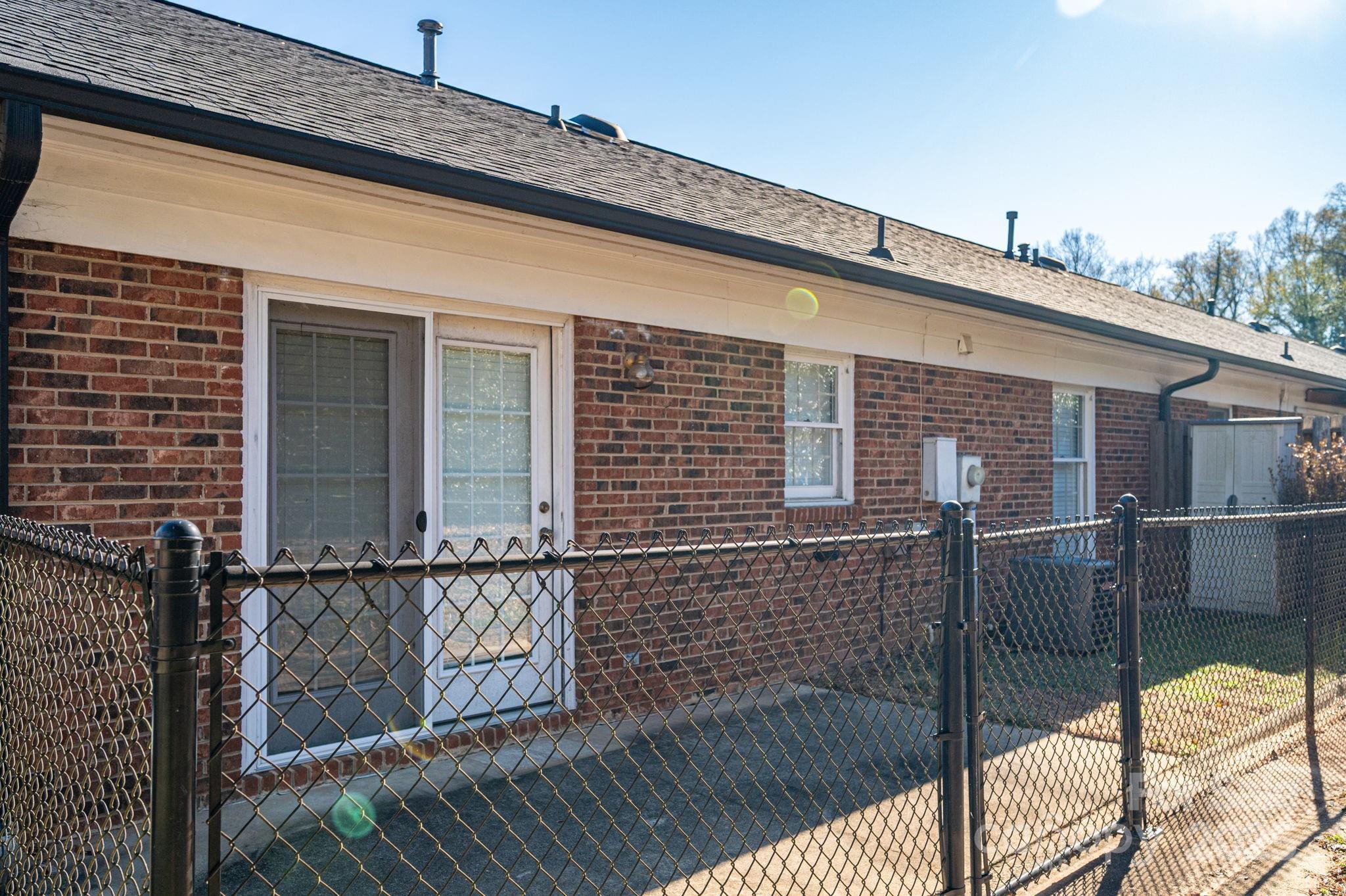1212 E Franklin Boulevard D Property Photo 33