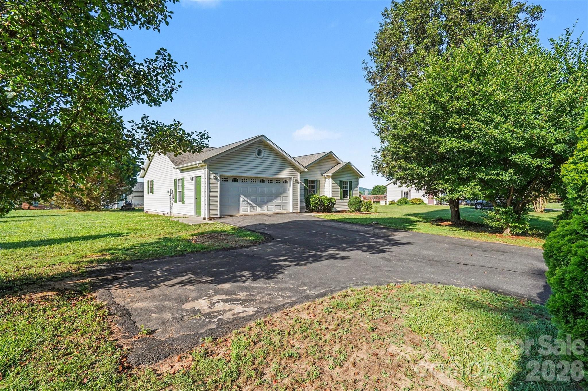 105 3rd Avenue Property Photo 3