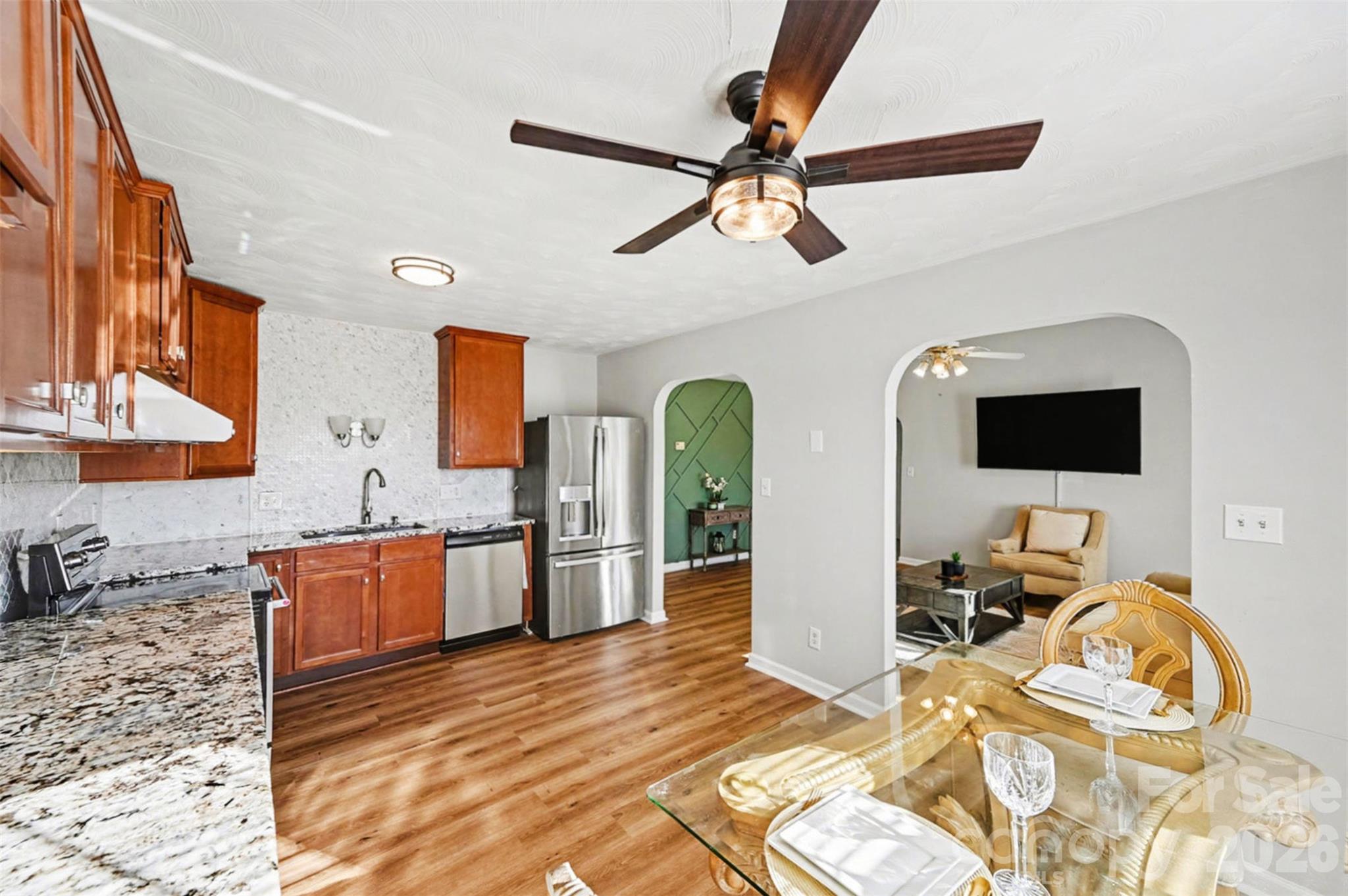 105 3rd Avenue Property Photo 10