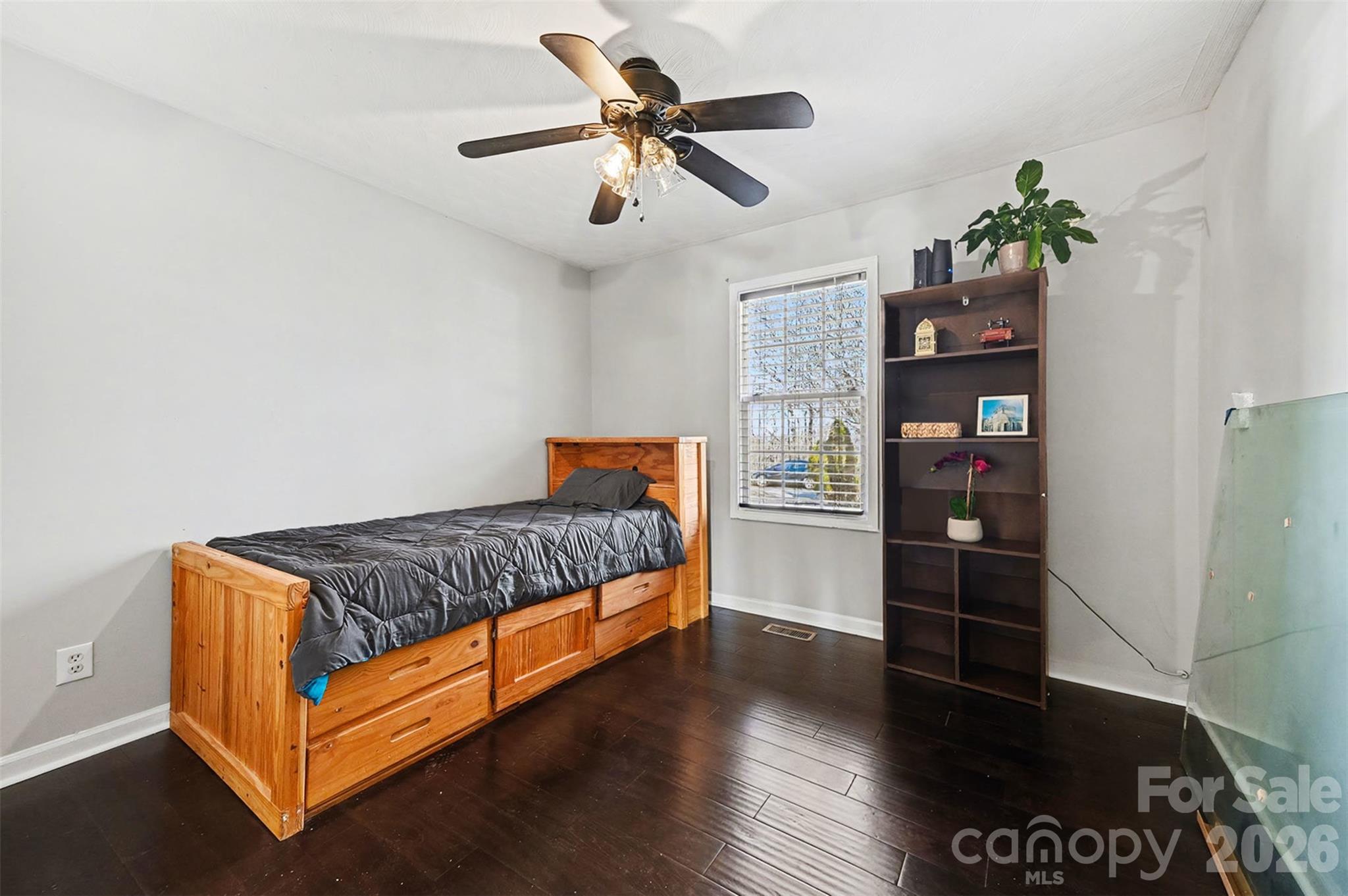 105 3rd Avenue Property Photo 13