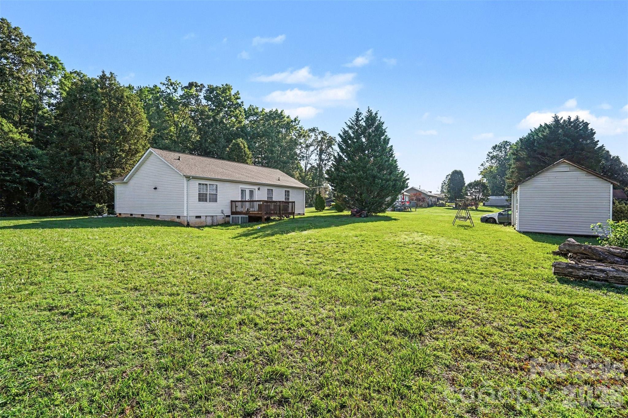 105 3rd Avenue Property Photo 25