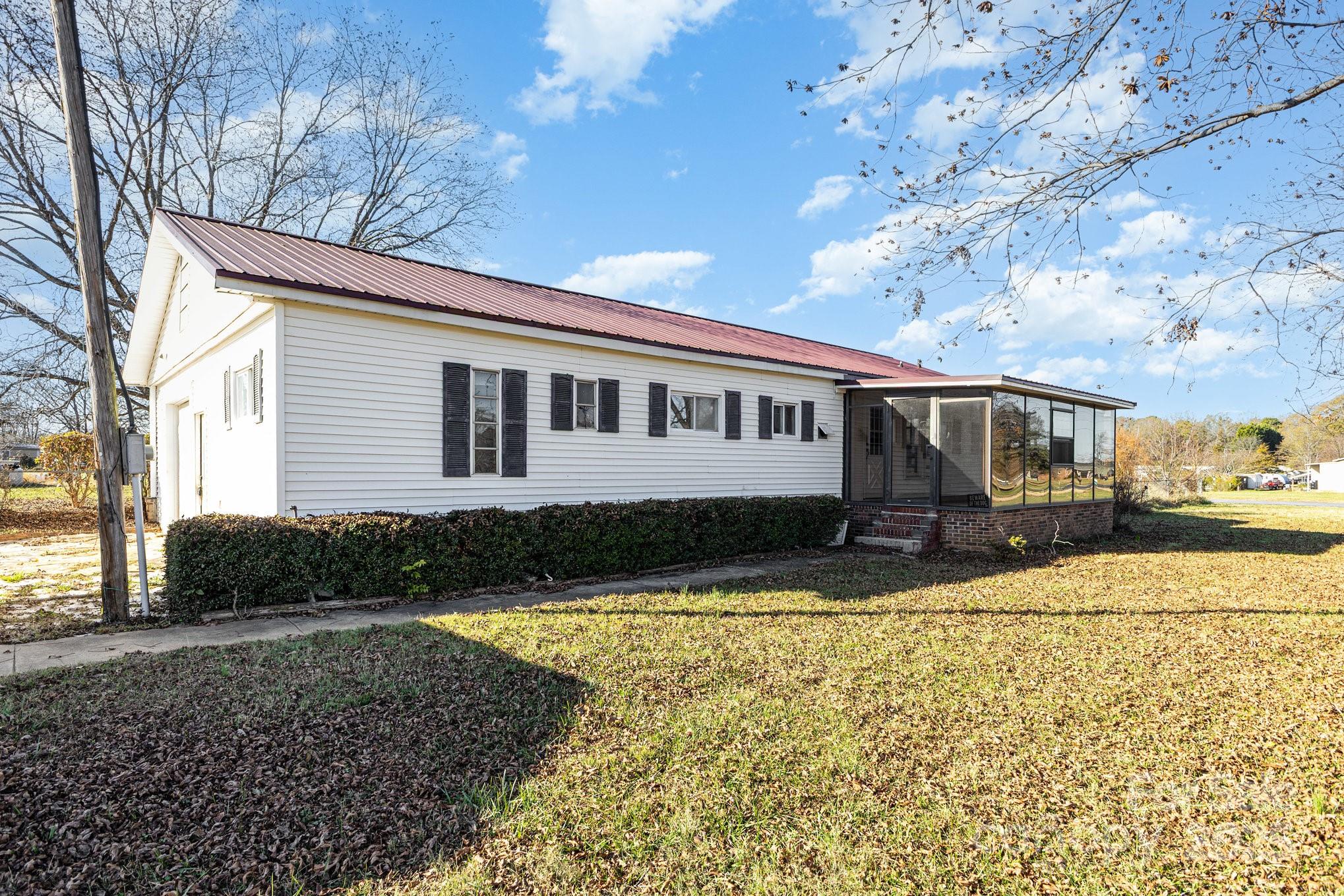 610 Osteen Road Property Photo 4