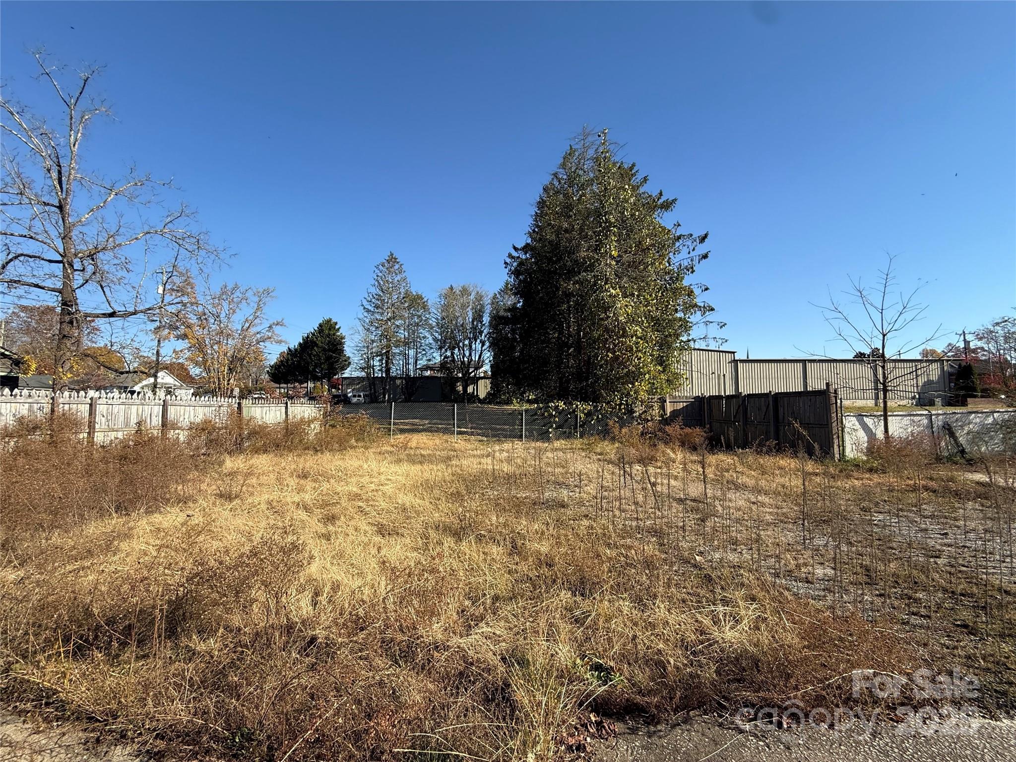 280 S Broad Street Property Photo 17