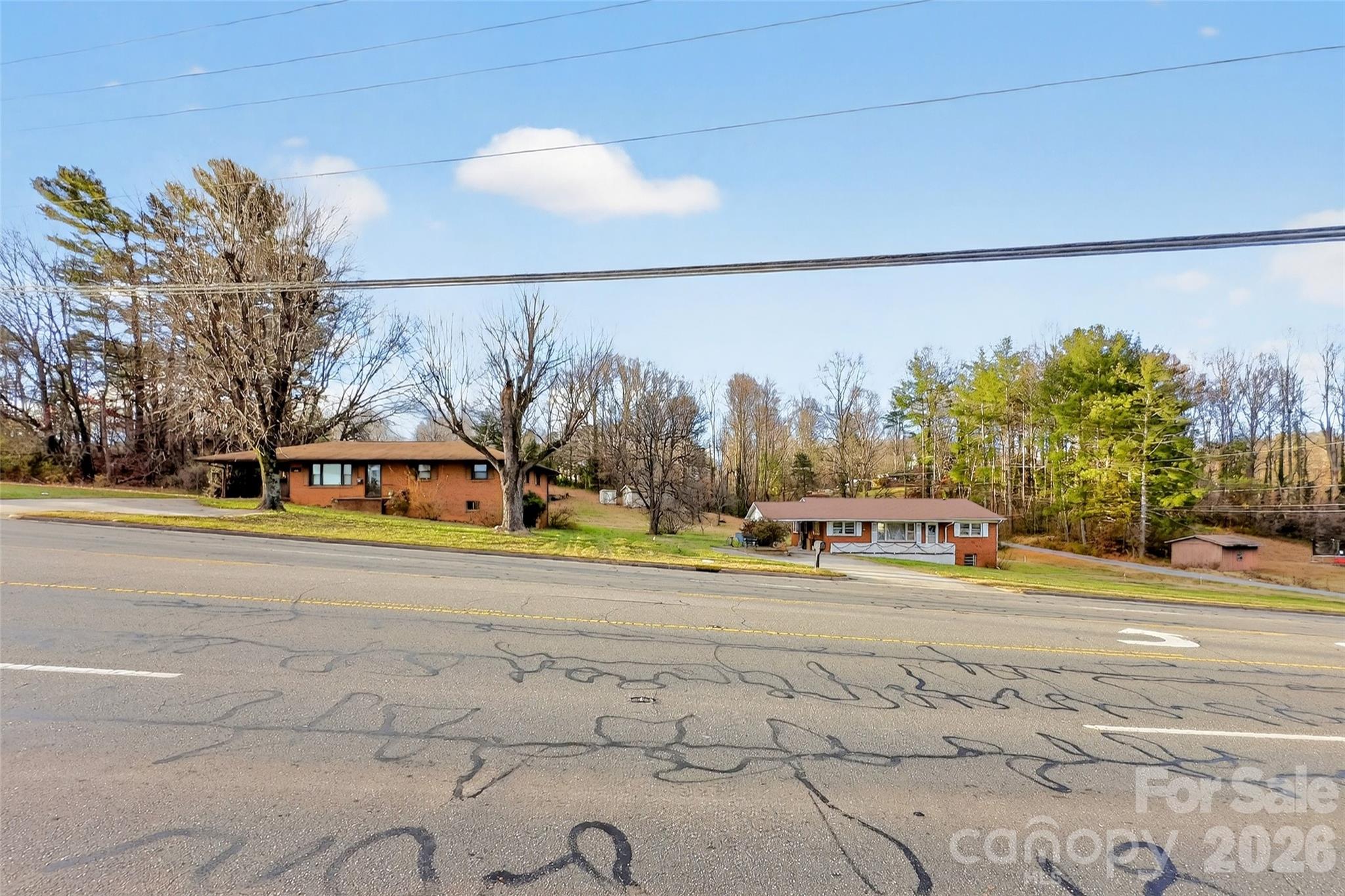 2390 Sugar Hill Road Property Photo 4