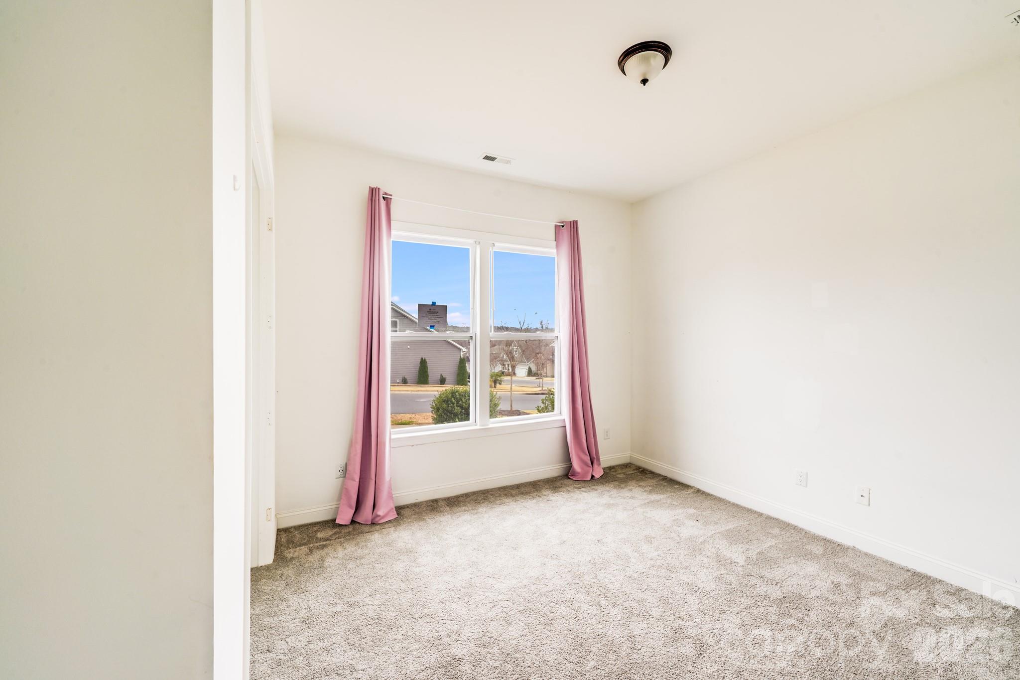 16004 Deer River Road Property Photo 8