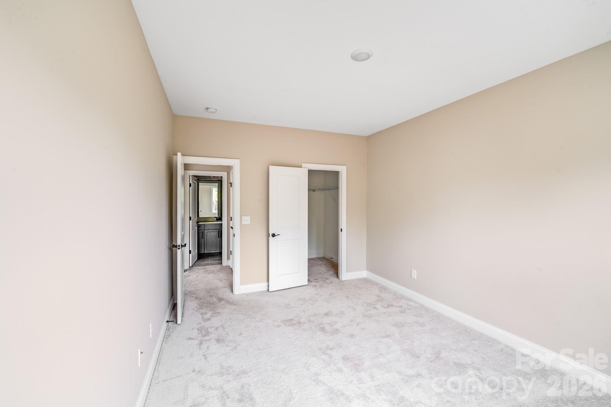 16004 Deer River Road Property Photo 33