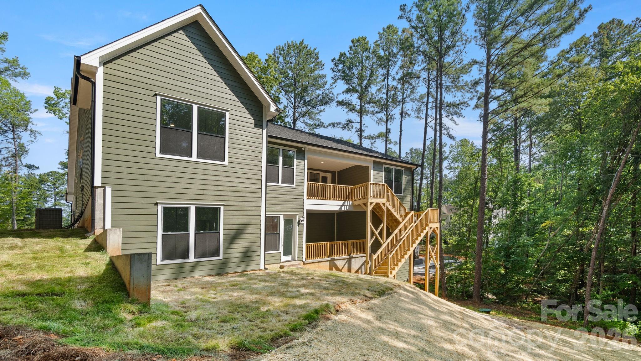 6774 Kingfisher Court Property Photo 3
