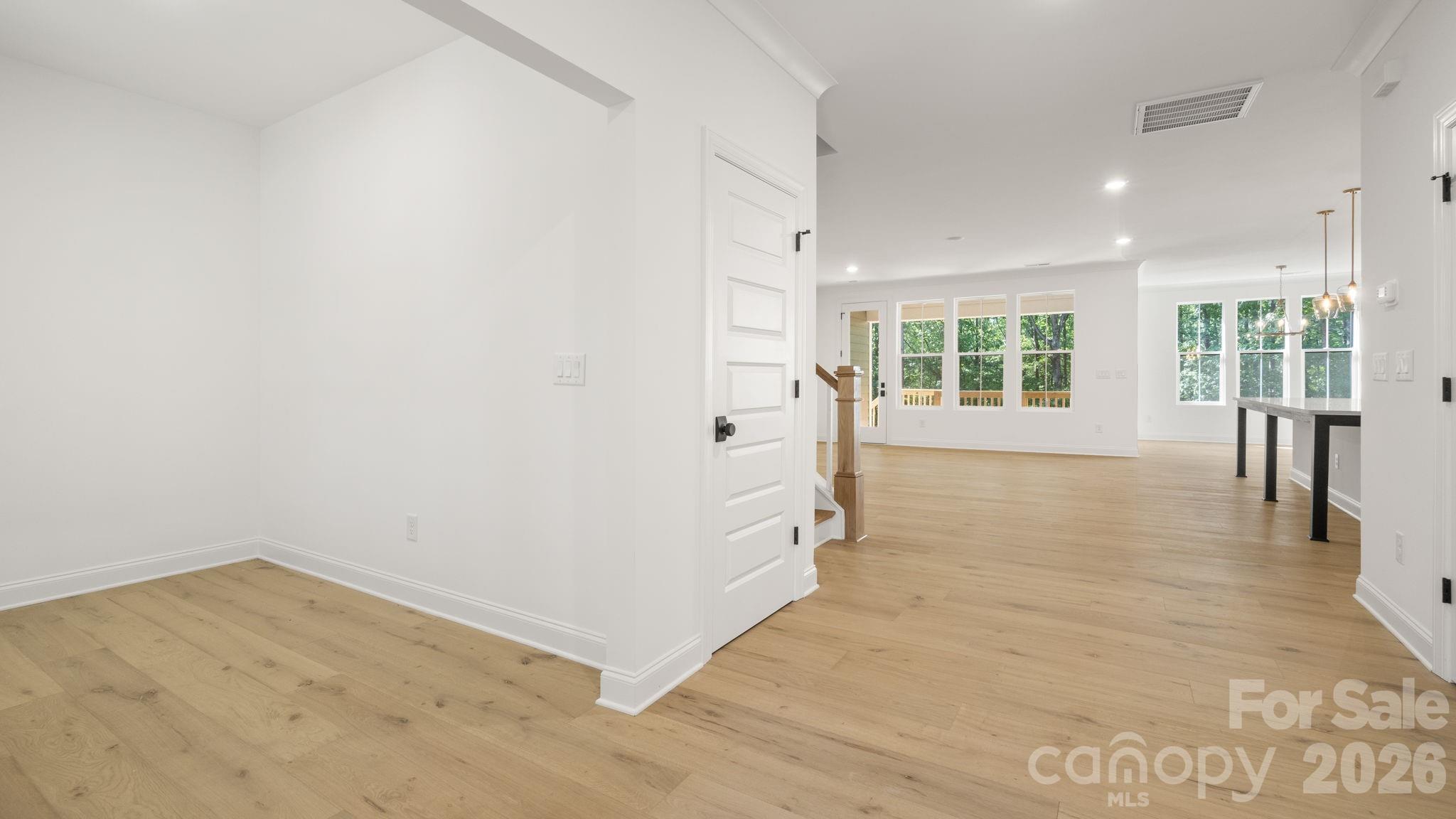 6774 Kingfisher Court Property Photo 6