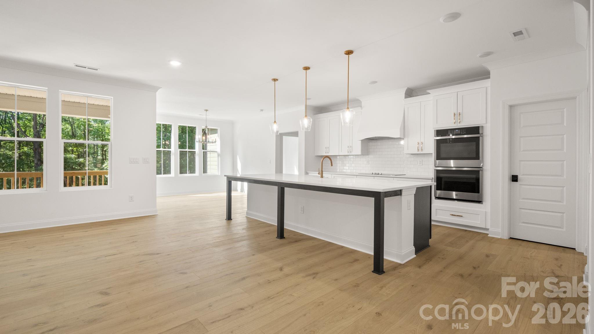 6774 Kingfisher Court Property Photo 9