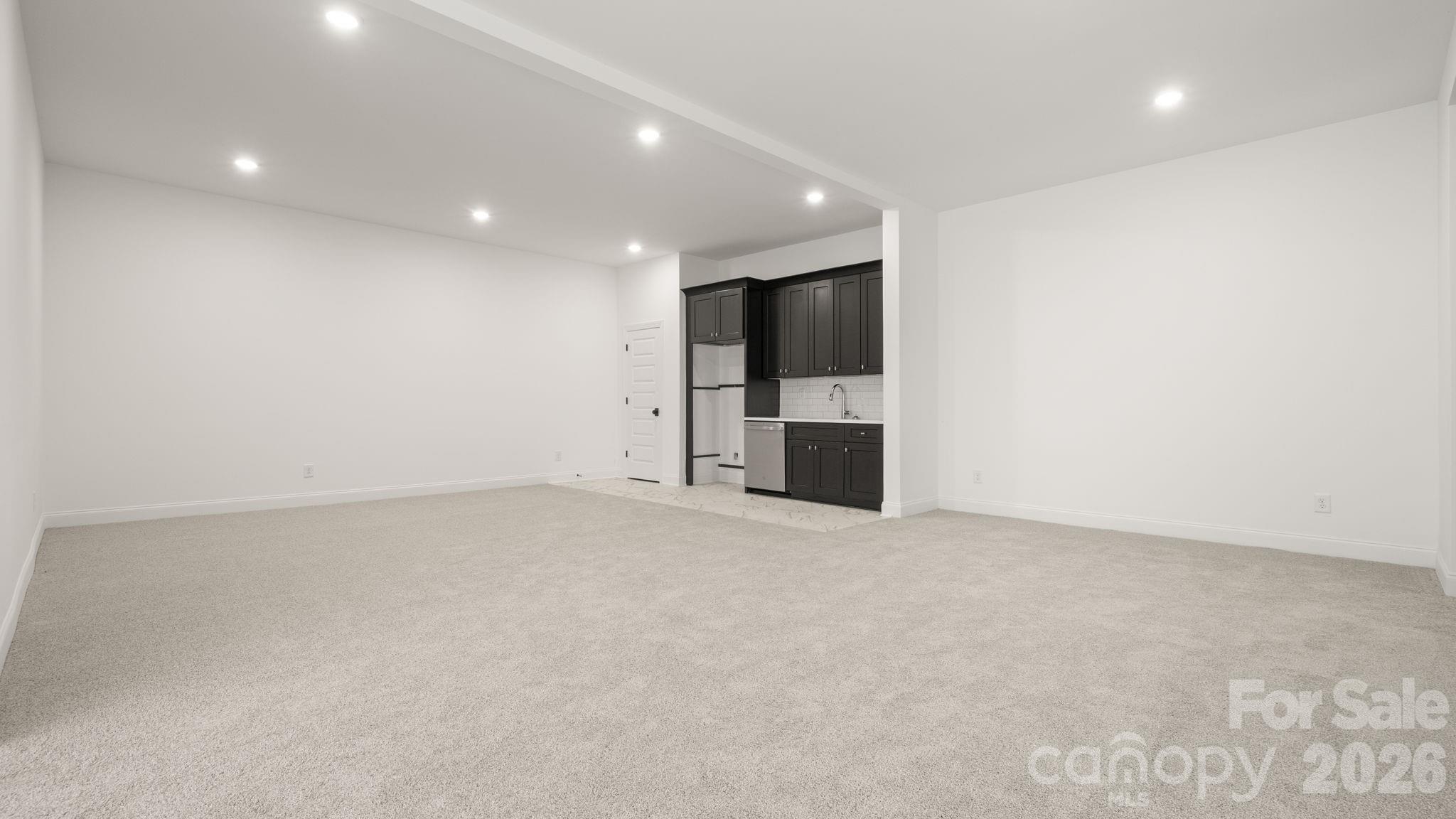 6774 Kingfisher Court Property Photo 33