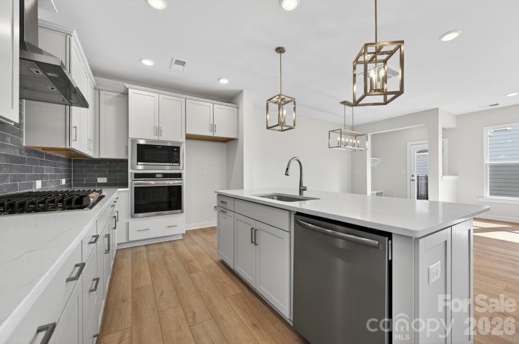 10110 Mamillion Drive Property Photo 1